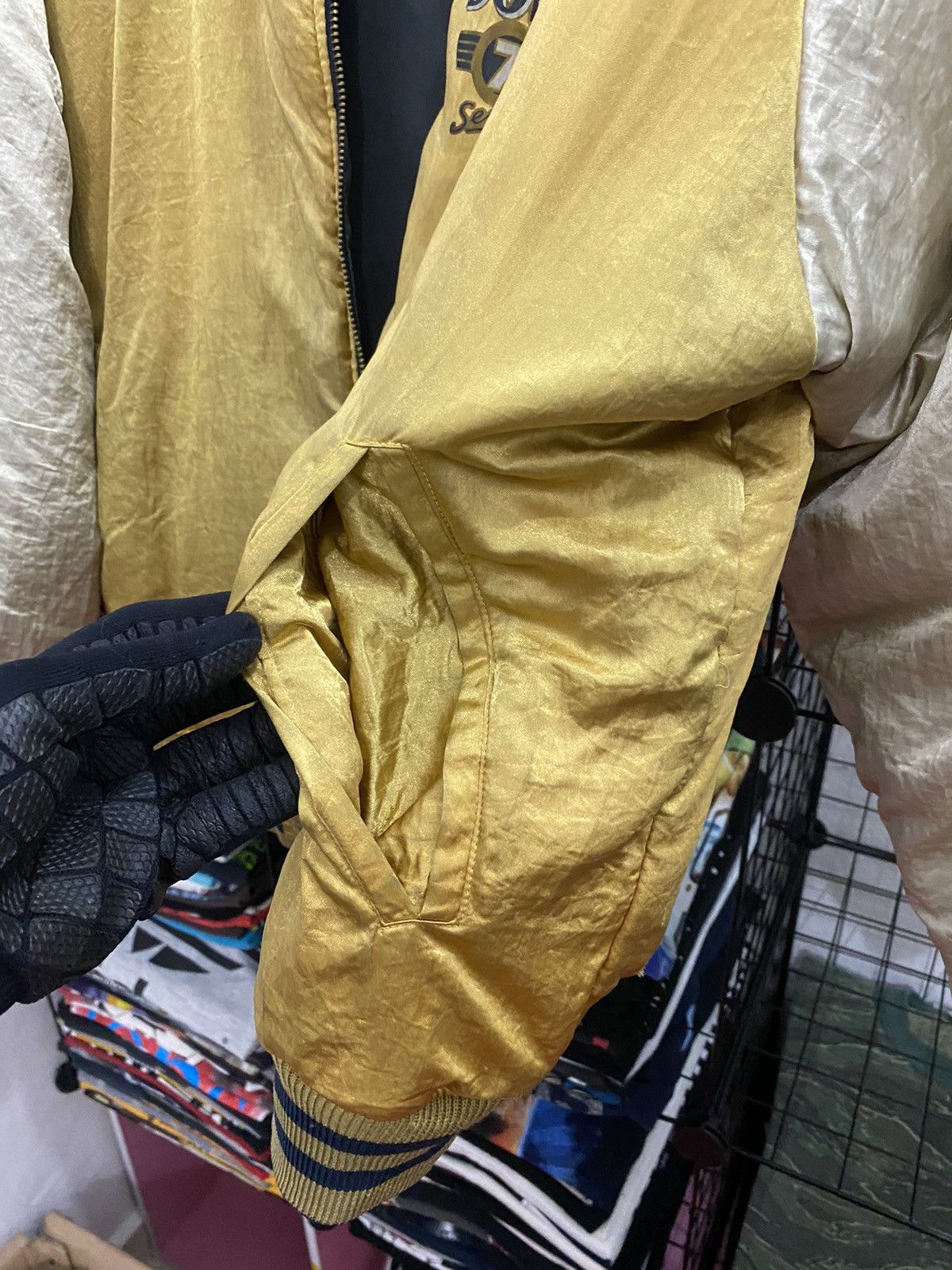 Vintage VINTAGE SUNTORY COFFEE REVERSIBLE BOMBER JACKET Size US L / EU 52-54 / 3 - 6 Thumbnail