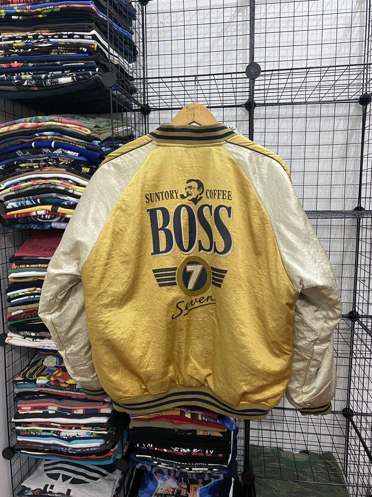 Vintage VINTAGE SUNTORY COFFEE REVERSIBLE BOMBER JACKET Size US L / EU 52-54 / 3 - 1 Thumbnail