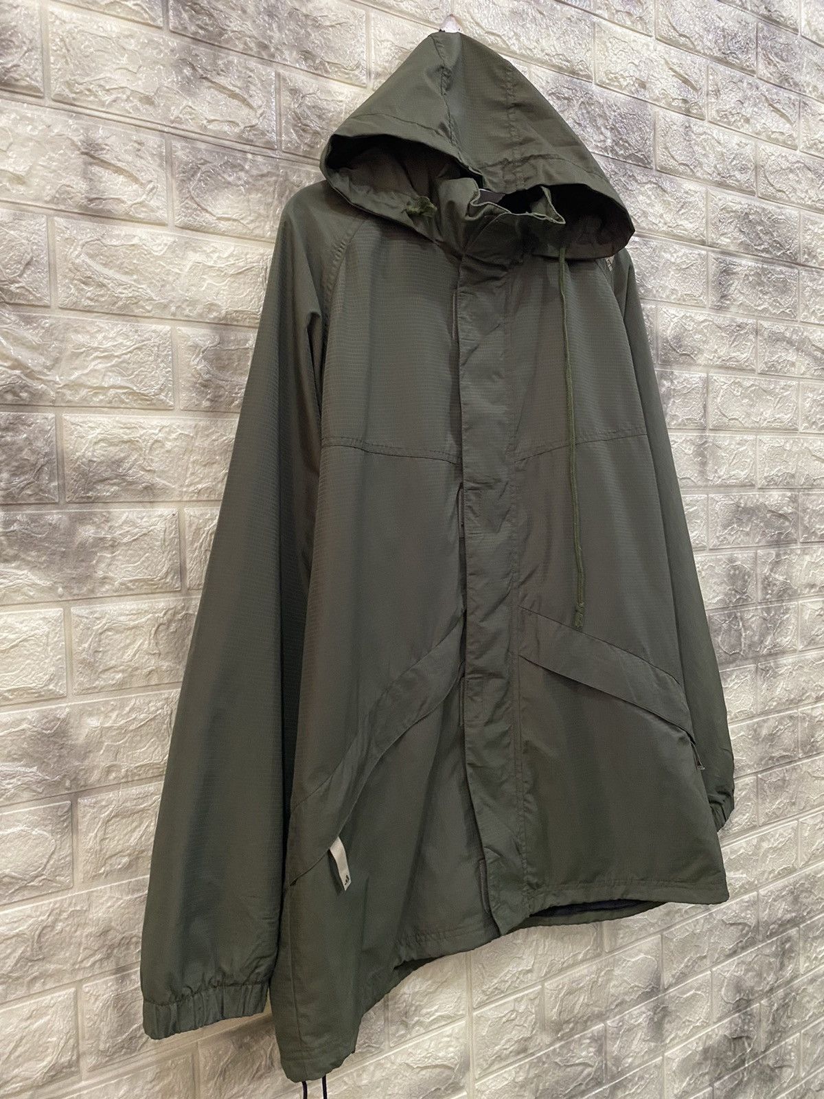 Adidas Adidas windbreaker Size US L / EU 52-54 / 3 - 4 Thumbnail