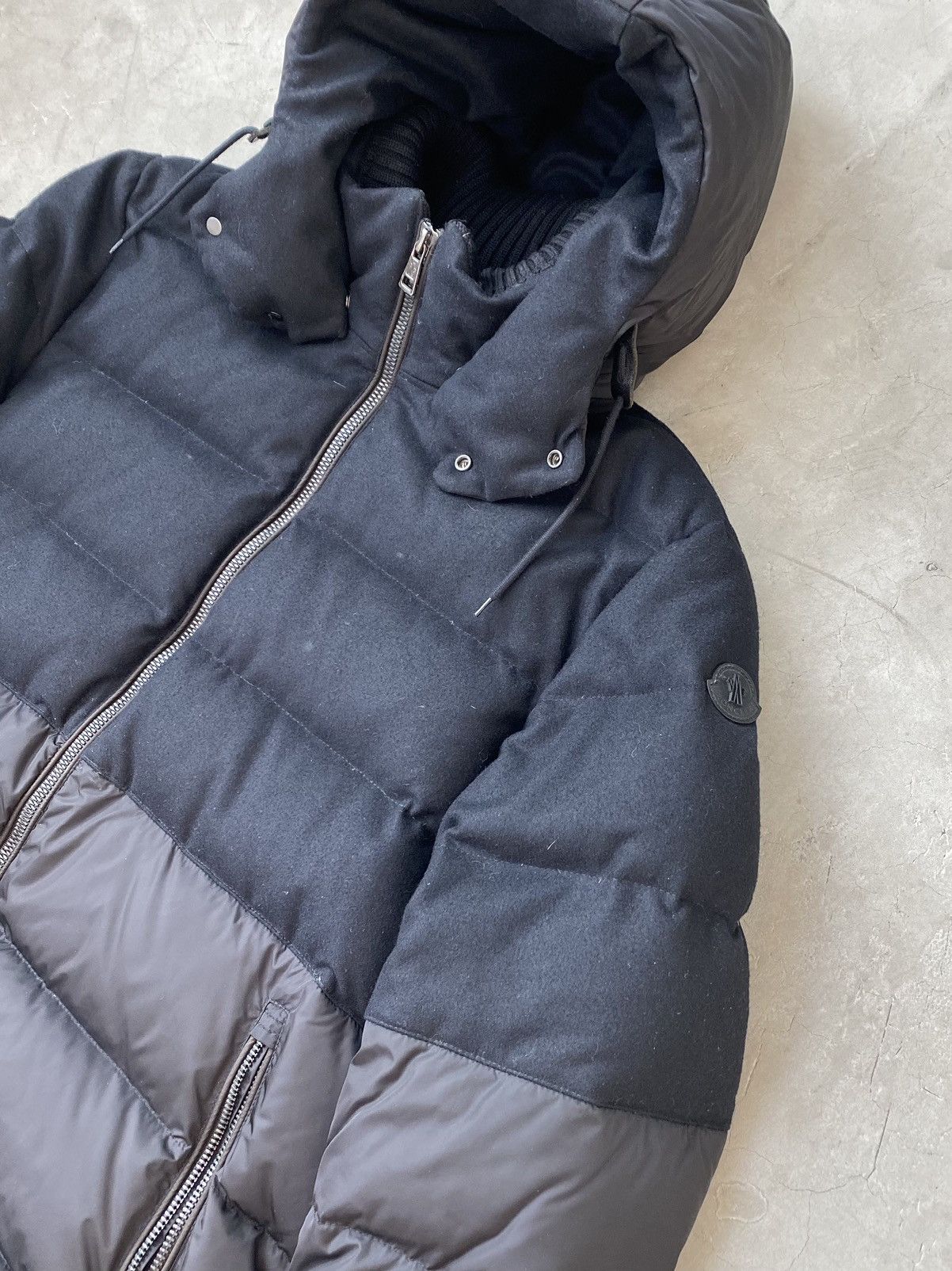 Moncler Moncler Tonal Wool & Nylon Quilted Down Jacket Size US L / EU 52-54 / 3 - 4 Thumbnail