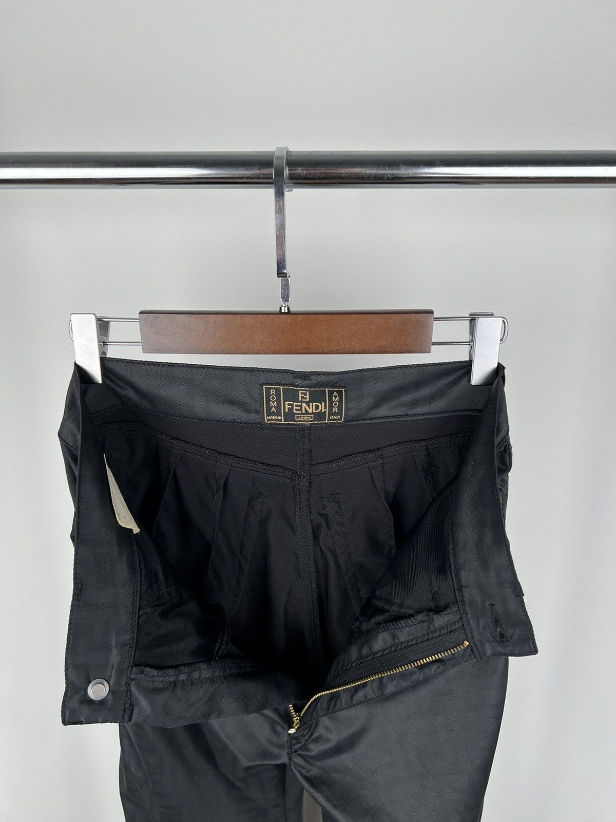 Fendi Vintage Fendi Black Monogram Nylon Pants Size 28" / US 6 / IT 42 - 12 Thumbnail