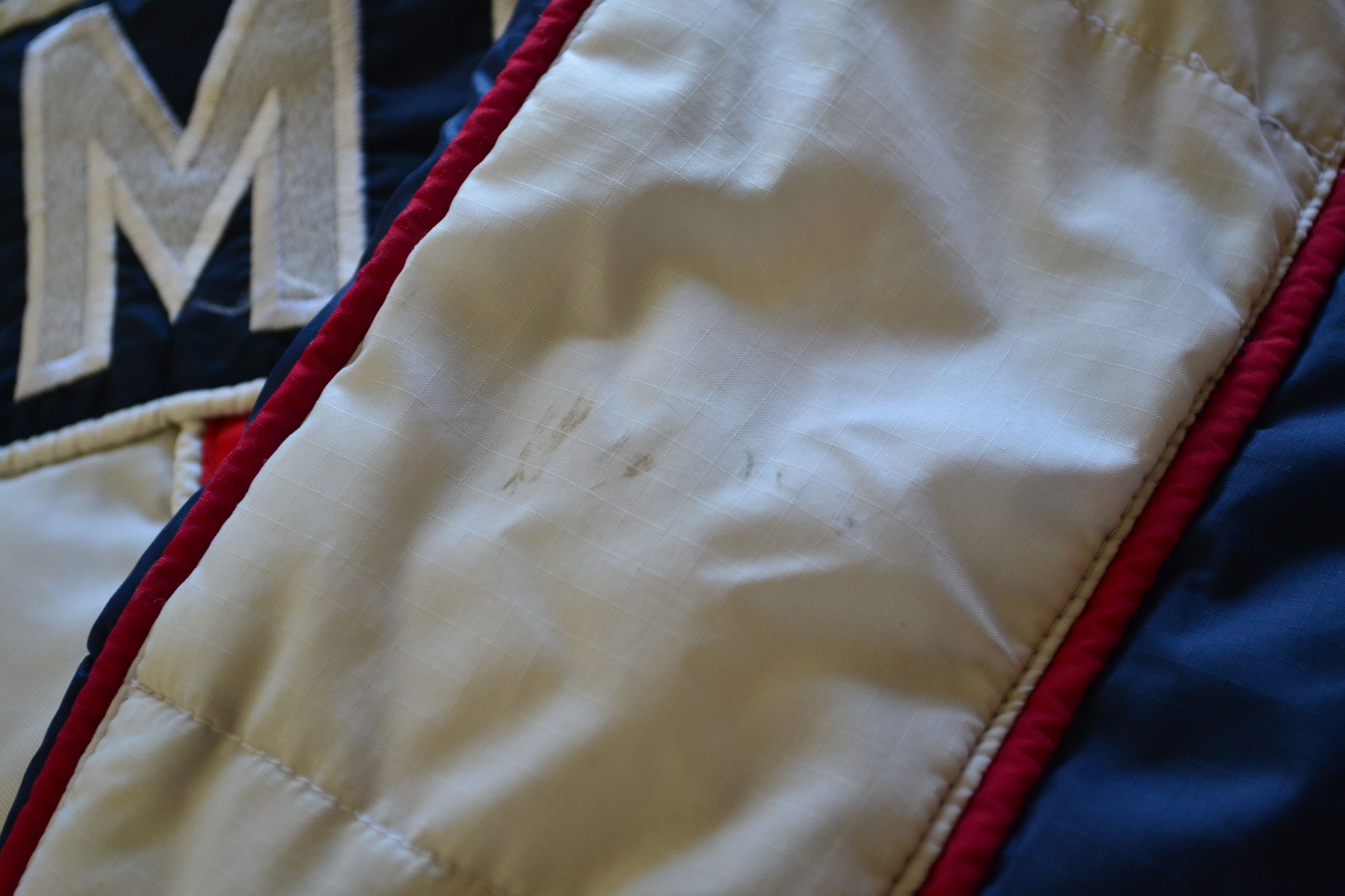 Tommy Hilfiger 🔴 Tommy Hilfiger Jacket Warm Coat Oversize Big Logo White Size US XL / EU 56 / 4 - 13 Thumbnail