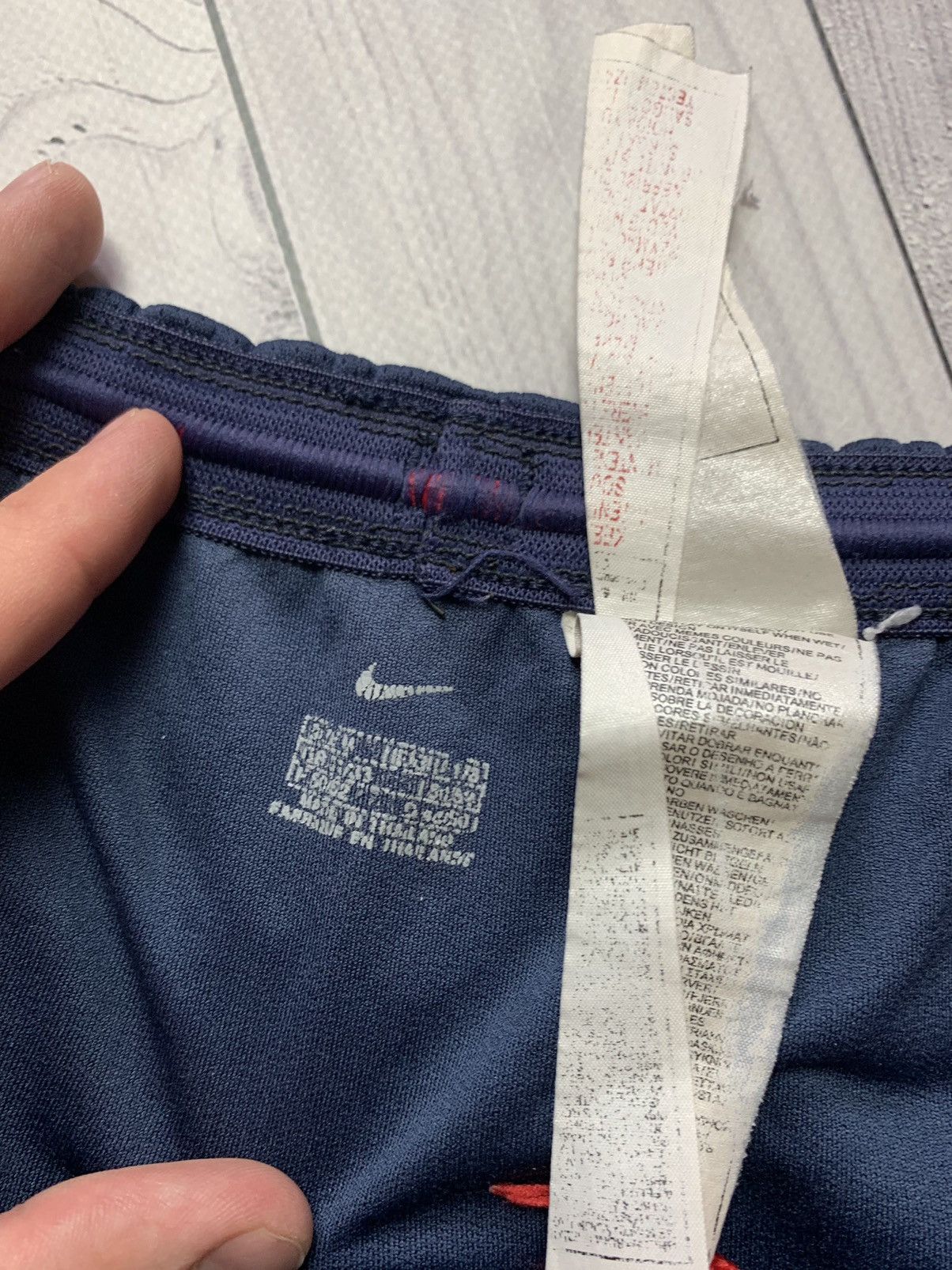Nike × Vintage Vintage soccer shorts Nike PSG Size US 32 / EU 48 - 4 Thumbnail