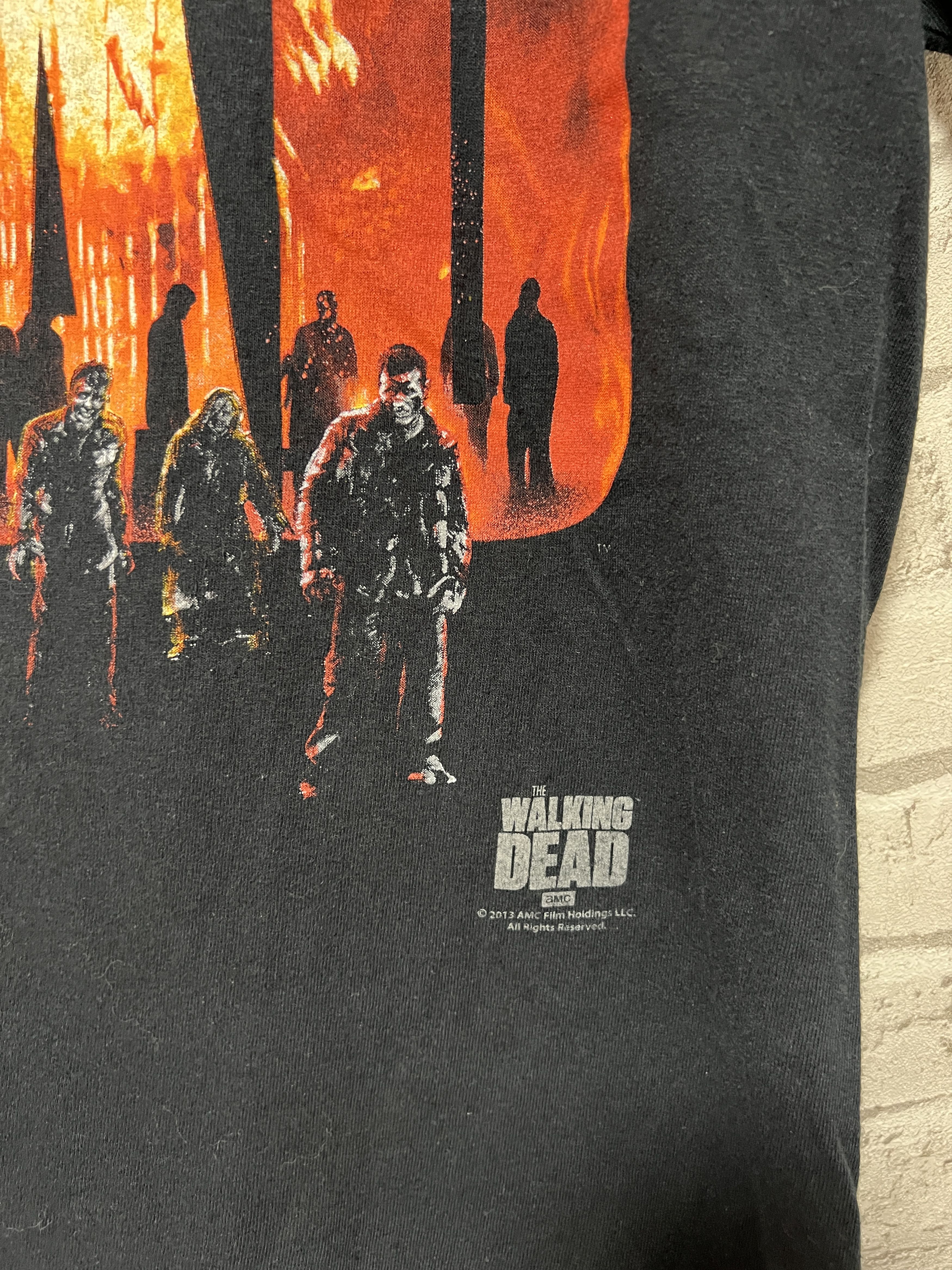 Vintage The Walking Dead 2013 Vintage AMC Series Tee Size US L / EU 52-54 / 3 - 8 Thumbnail