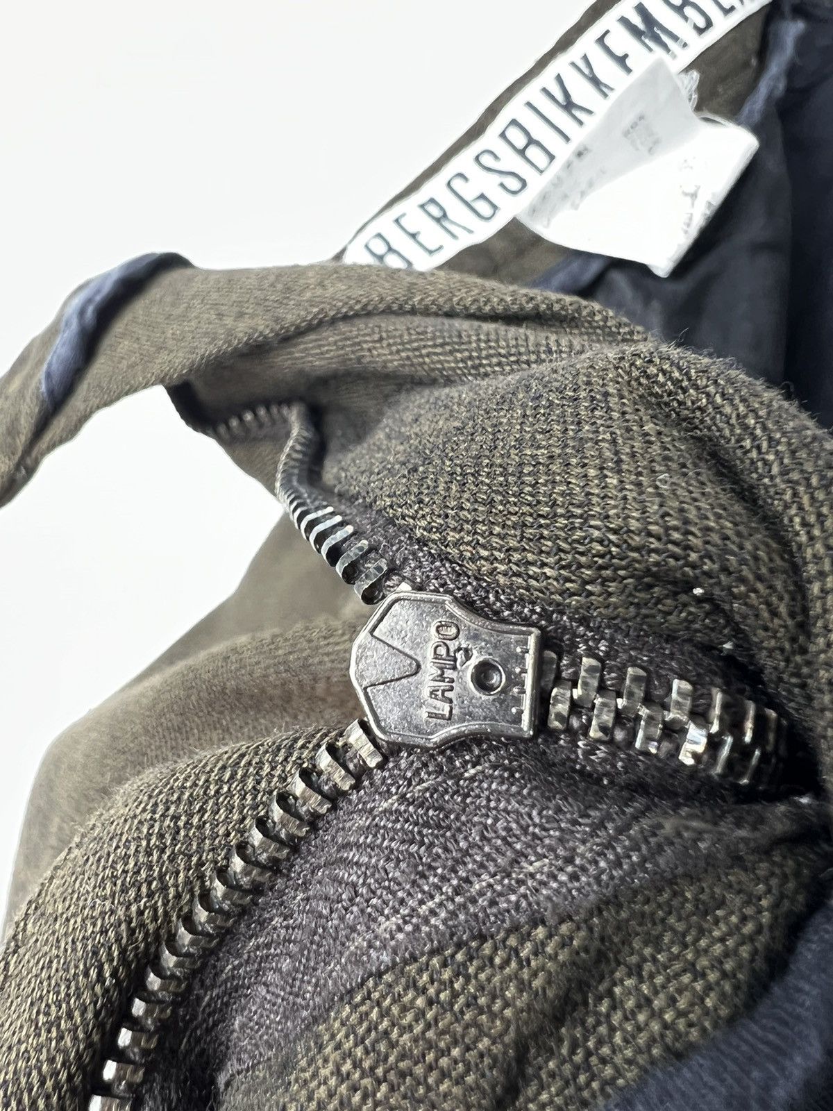 Dirk Bikkembergs Bikkembergs Vintage Viscose Pants Khaki Olive Green Trousers Size US 30 / EU 46 - 14 Thumbnail