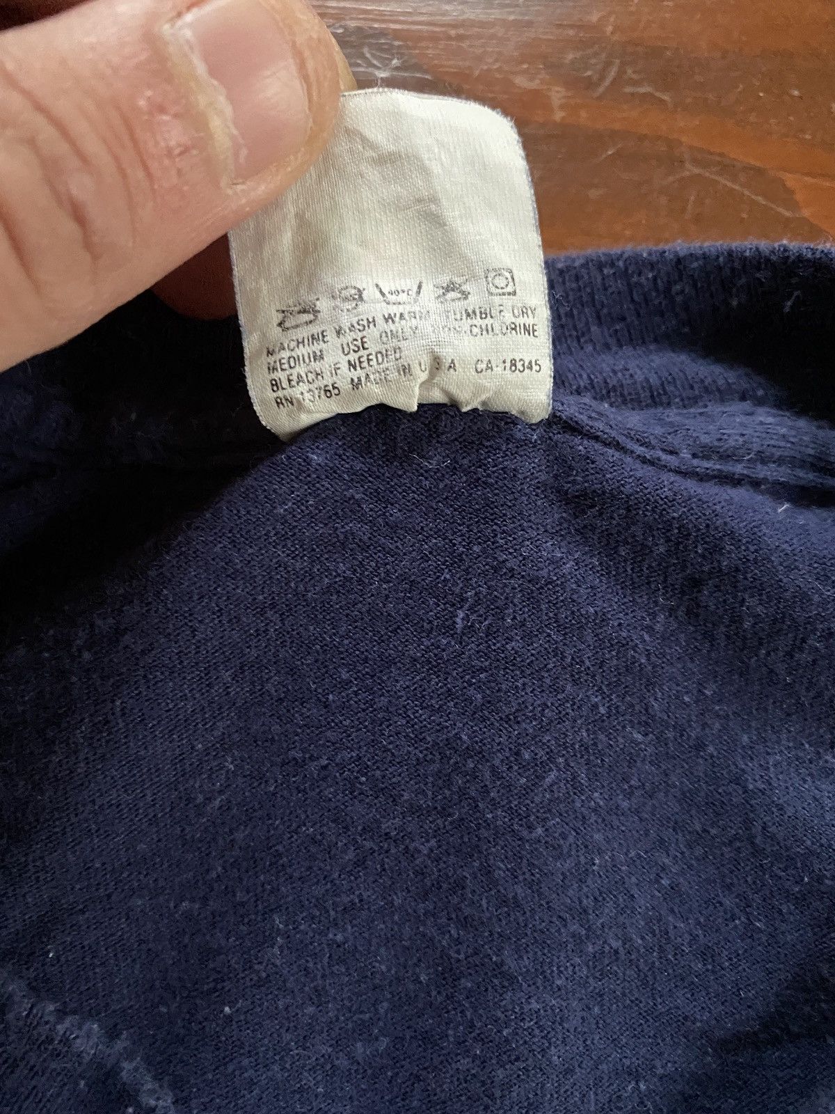 Fruit Of The Loom Vintage 80s Fruit Loom Single Stitch Blank Navy Pocket Tee Size US L / EU 52-54 / 3 - 8 Thumbnail