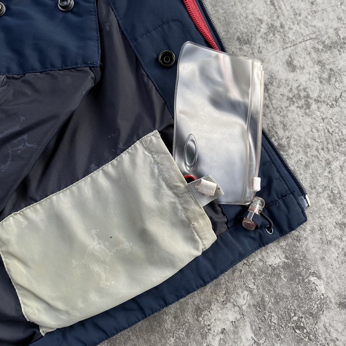 Oakley Oakley nitro fuel technical ski jacket from the early 2000s Size US M / EU 48-50 / 2 - 6 Thumbnail