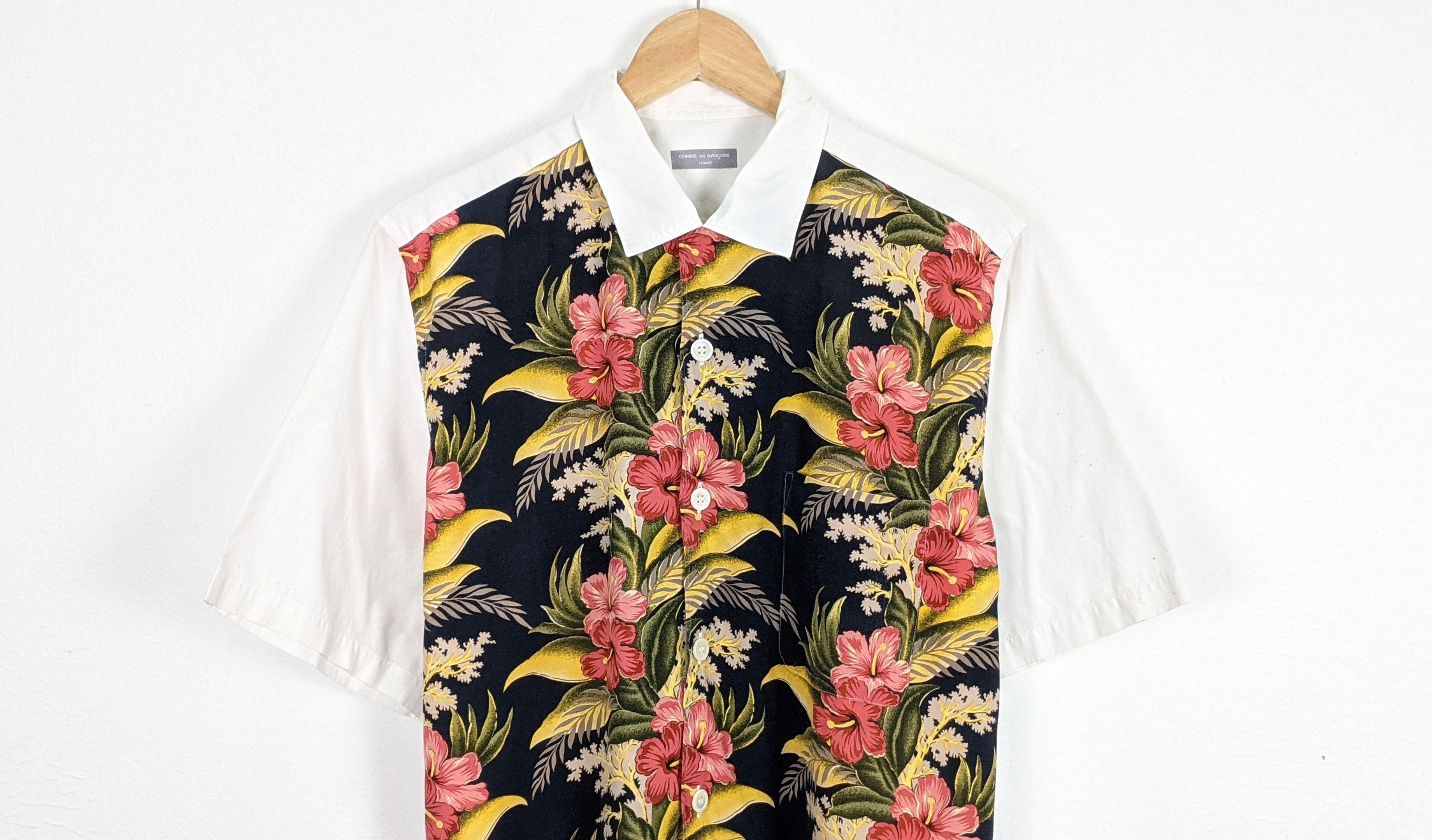 Comme des Garcons Comme des Garcons CDG Homme Flower casual shirt Size US XL / EU 56 / 4 - 2 Thumbnail