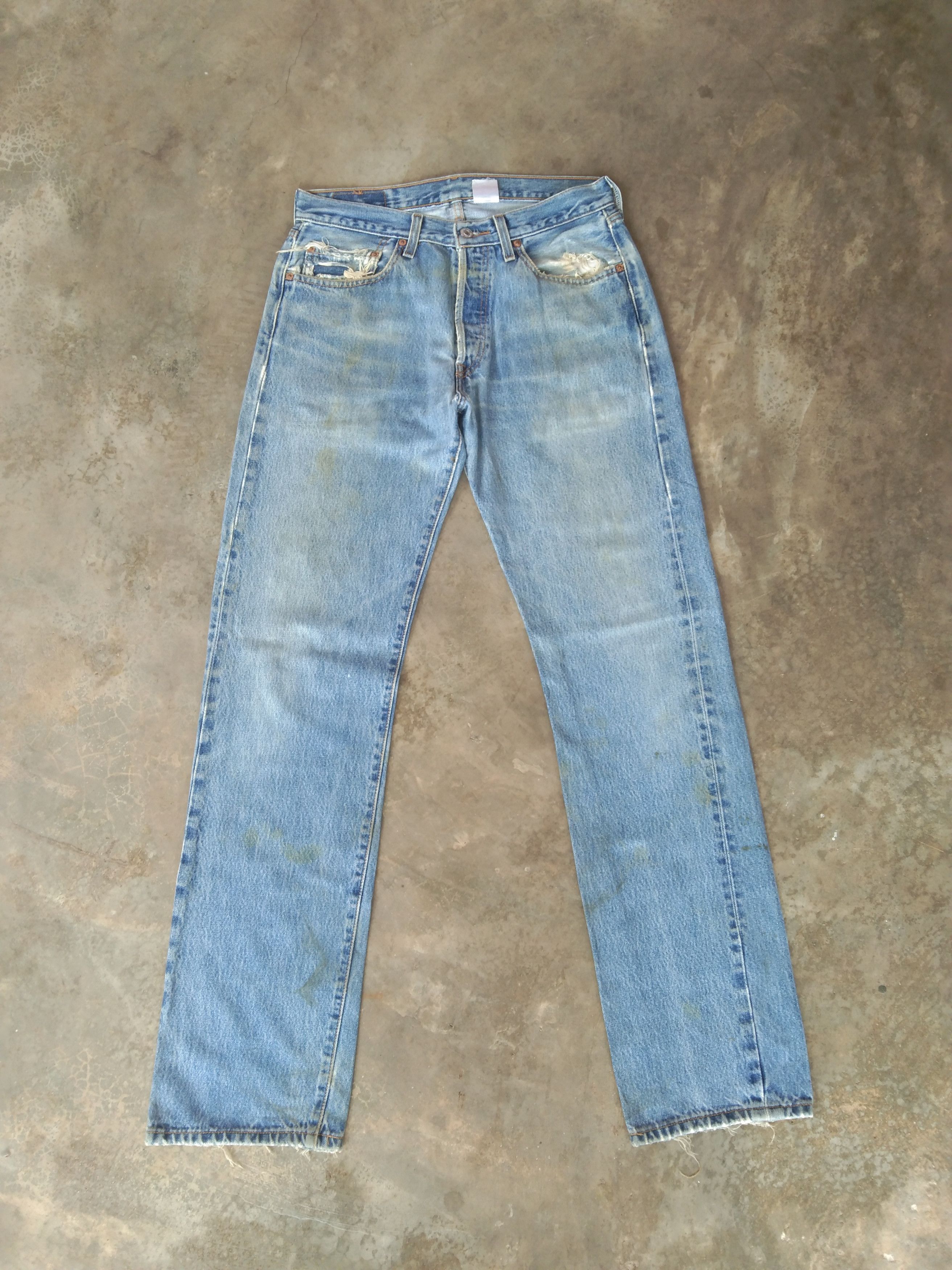 Levi's Vintage Levi's 501 Distressed Jeans 31x34 Size US 31 - 1 Thumbnail