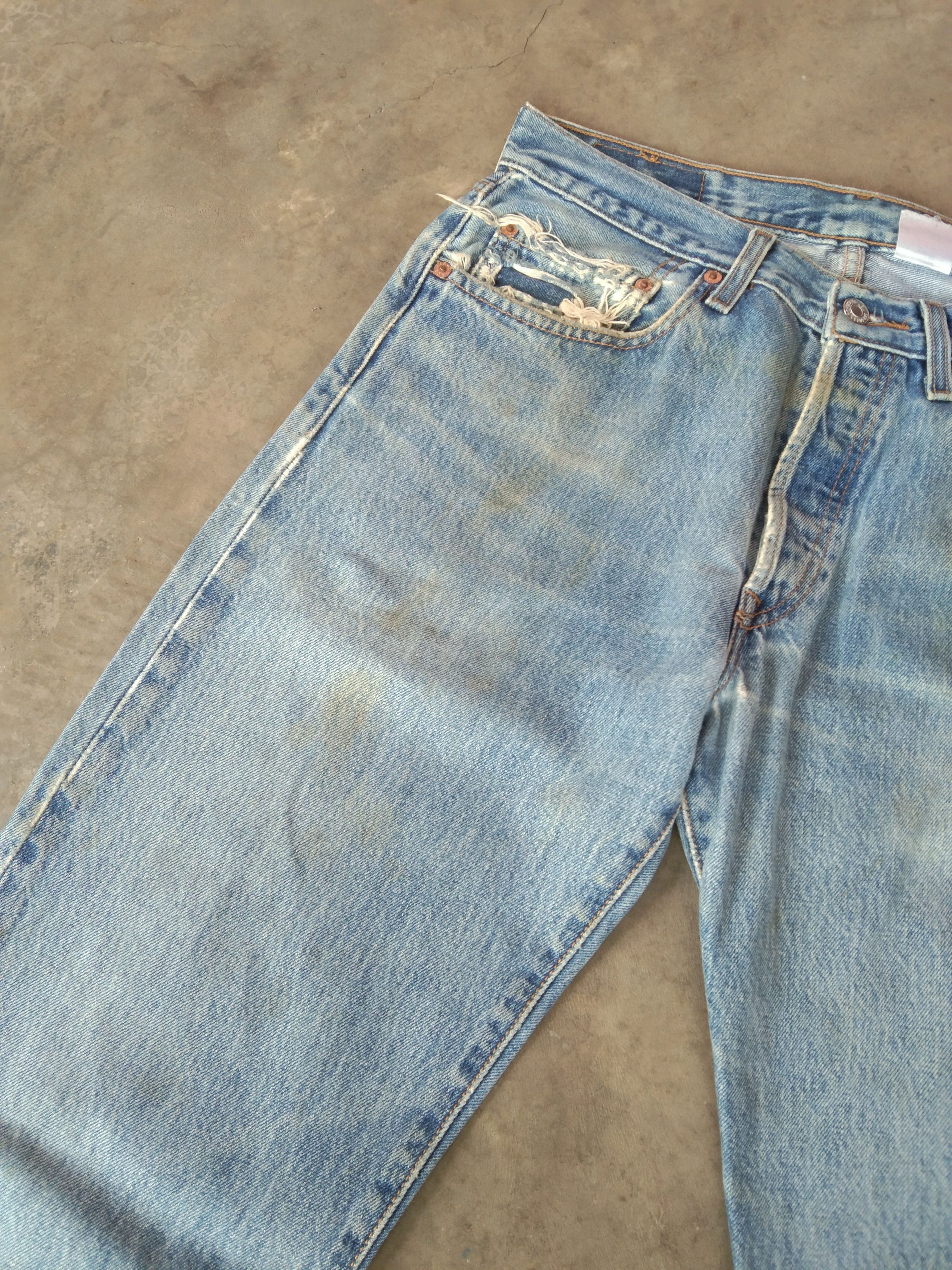 Levi's Vintage Levi's 501 Distressed Jeans 31x34 Size US 31 - 12 Thumbnail
