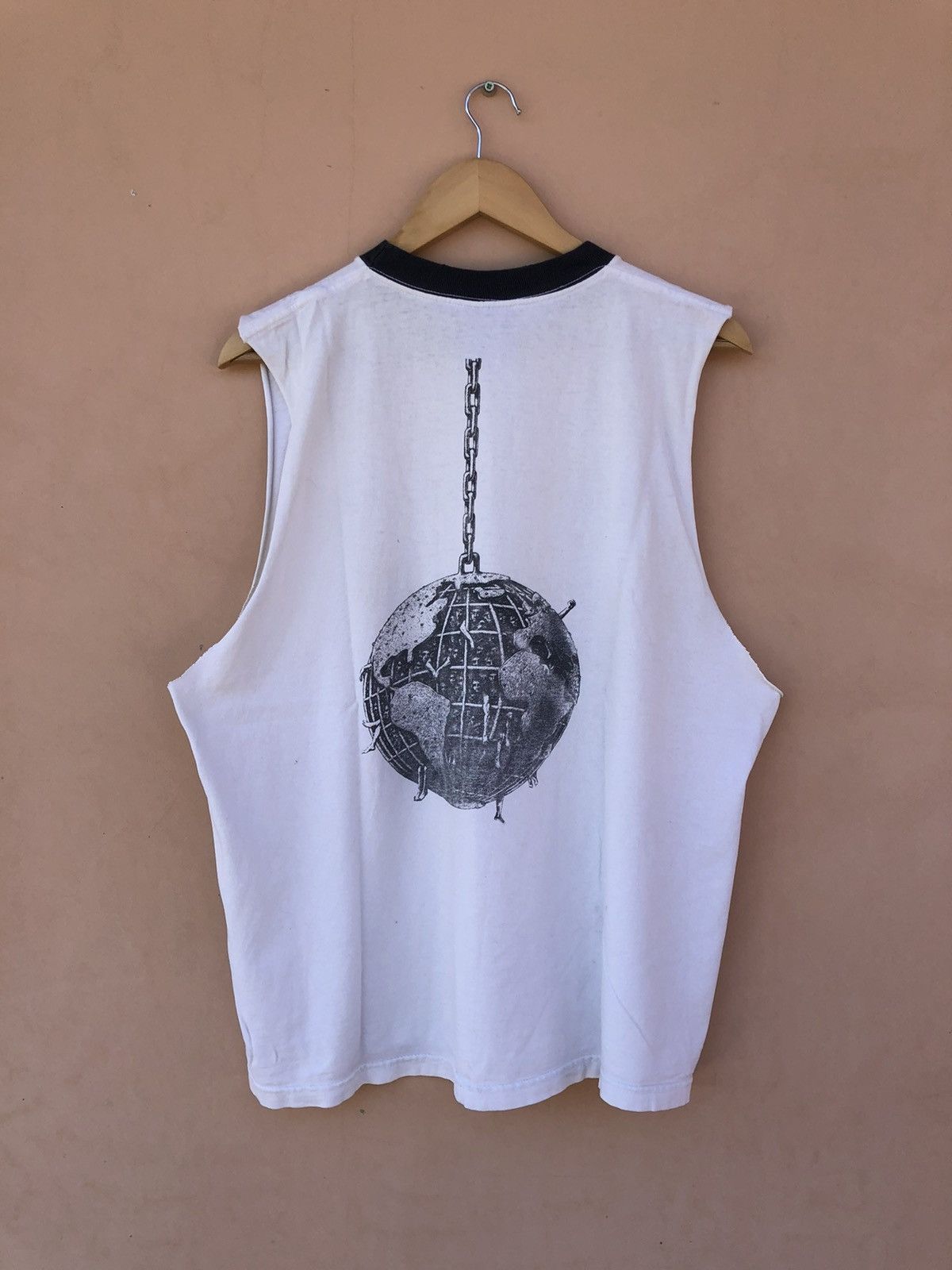 Band Tees Vintage 90s Rage Against the Machine Earth Tank Top Tee Size US XL / EU 56 / 4 - 2 Thumbnail