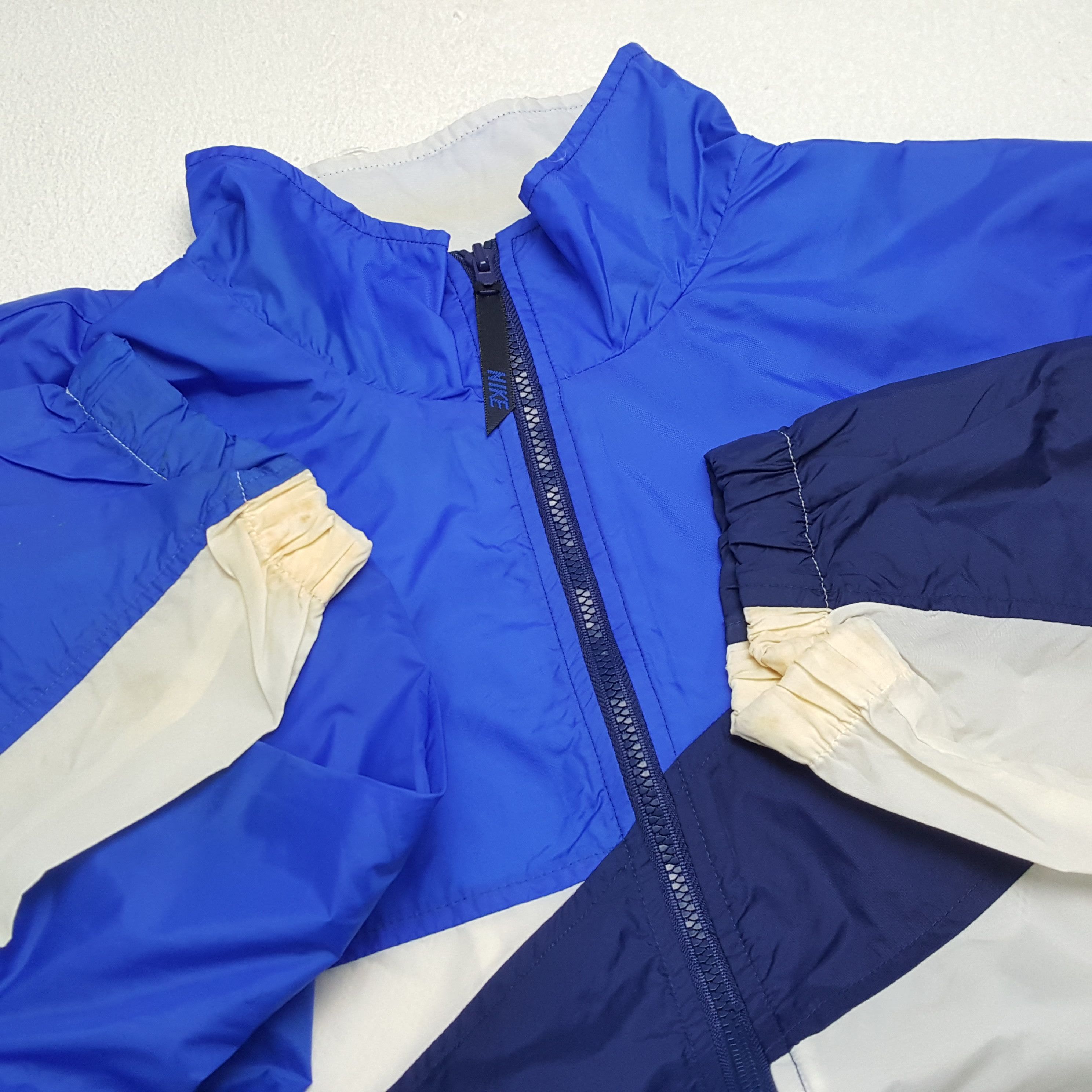 Nike × Vintage NIKE Sportswear Small Logo Design Windbreaker Jacket Size US XXL / EU 58 / 5 - 10 Thumbnail