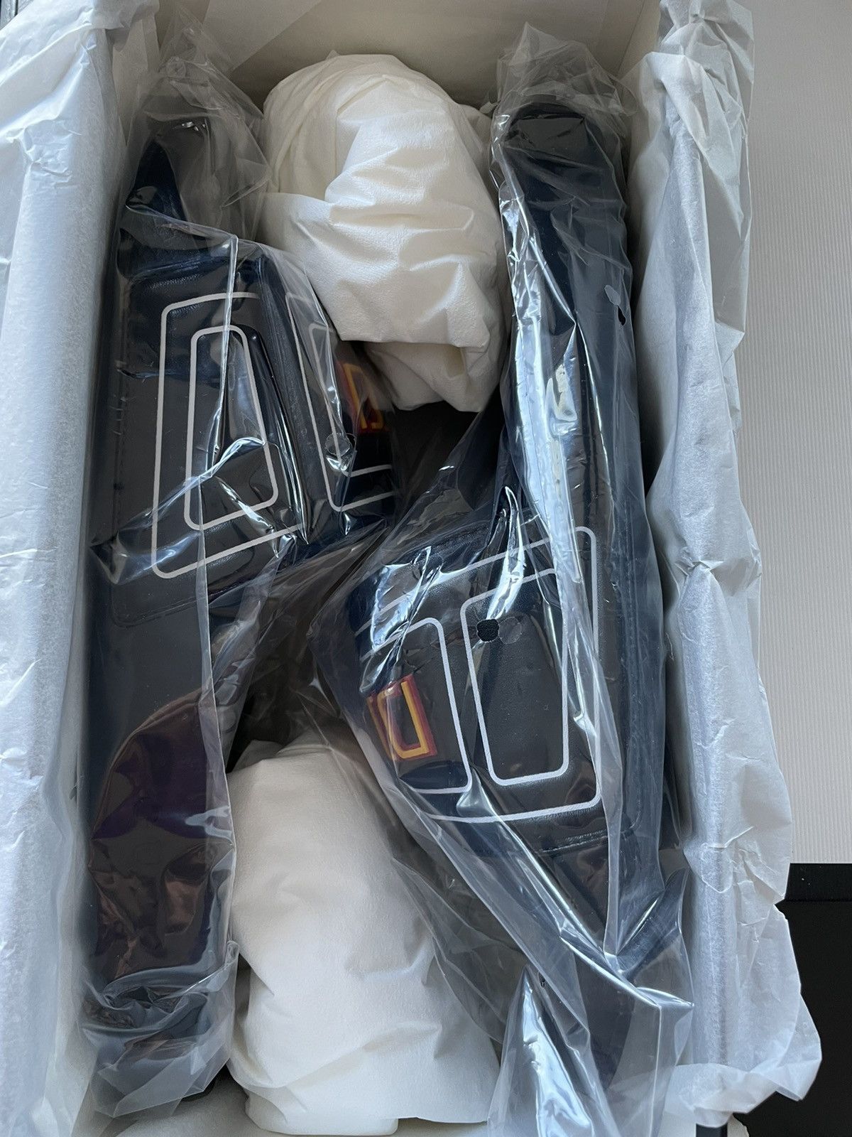 Gucci Rare Brand NEW Gucci Logo Leather Sldies Limited Edition Size US 11.5 / EU 44-45 - 2 Thumbnail