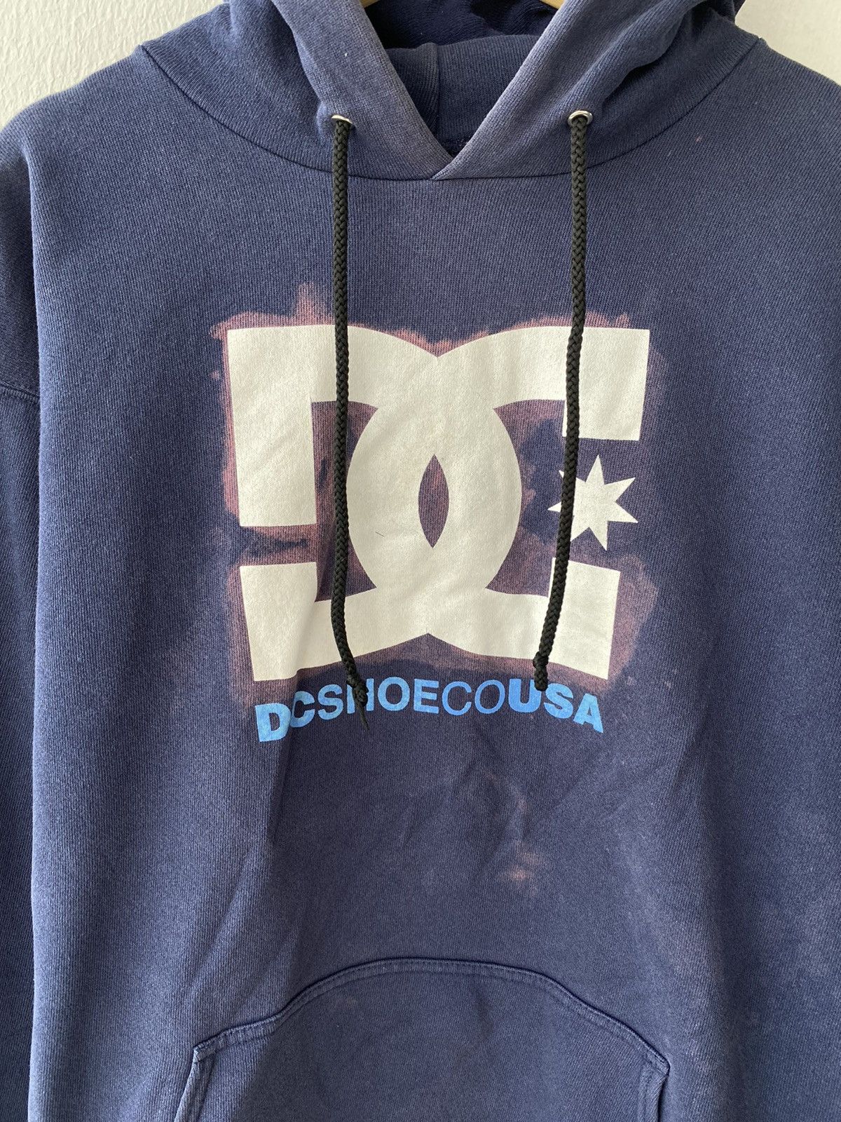 DC Vintage 90s Sunfaded DC Big Logo Pullover Hoodies Size US M / EU 48-50 / 2 - 4 Thumbnail