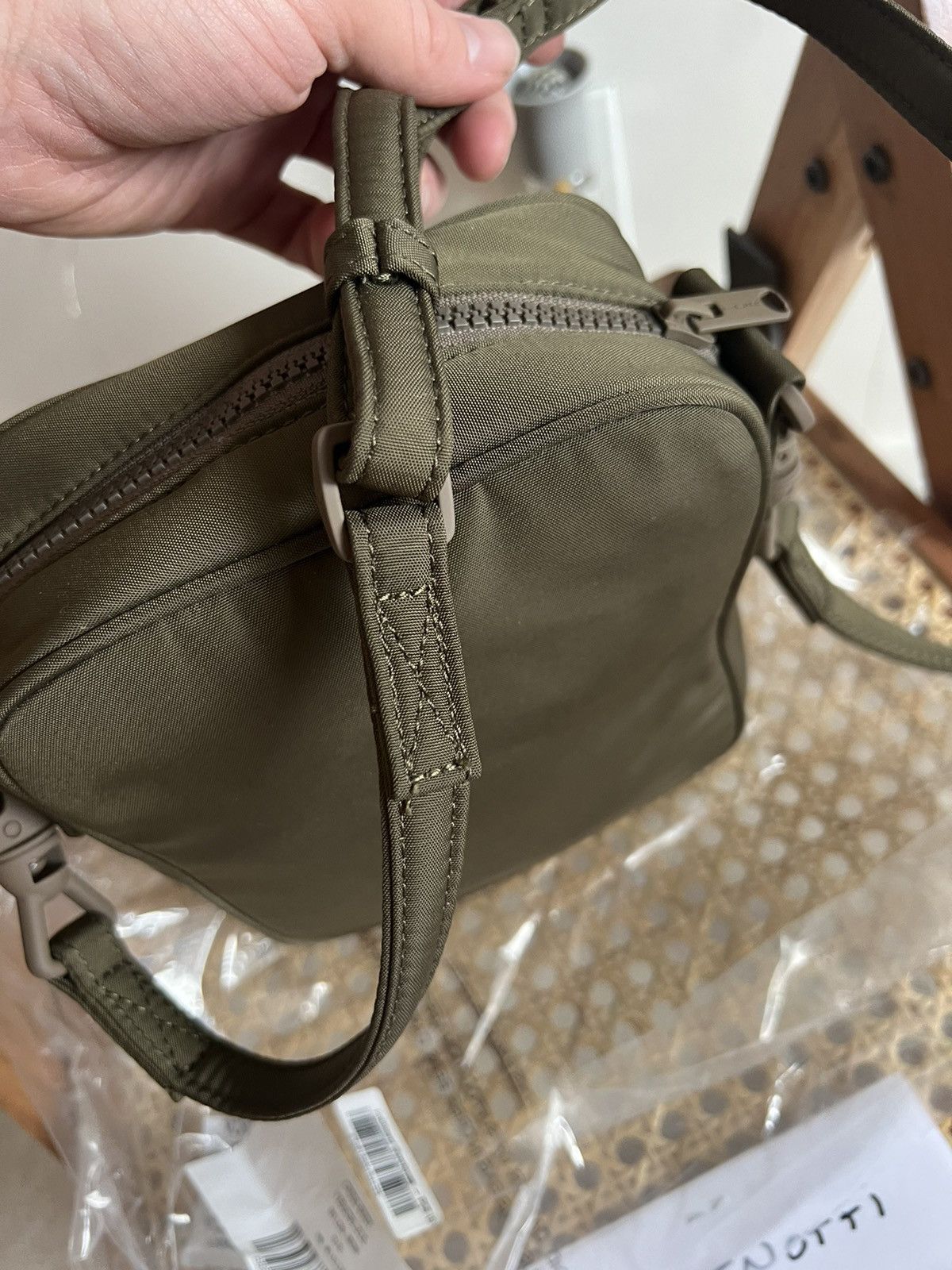 Yeezy Yeezy Season 6 Crossbody Bag NEW Size ONE SIZE - 10 Thumbnail