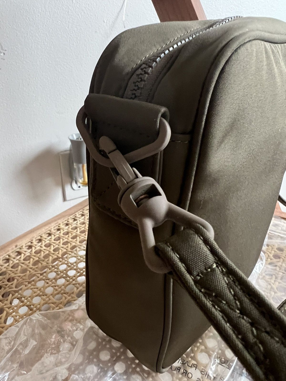 Yeezy Yeezy Season 6 Crossbody Bag NEW Size ONE SIZE - 7 Thumbnail