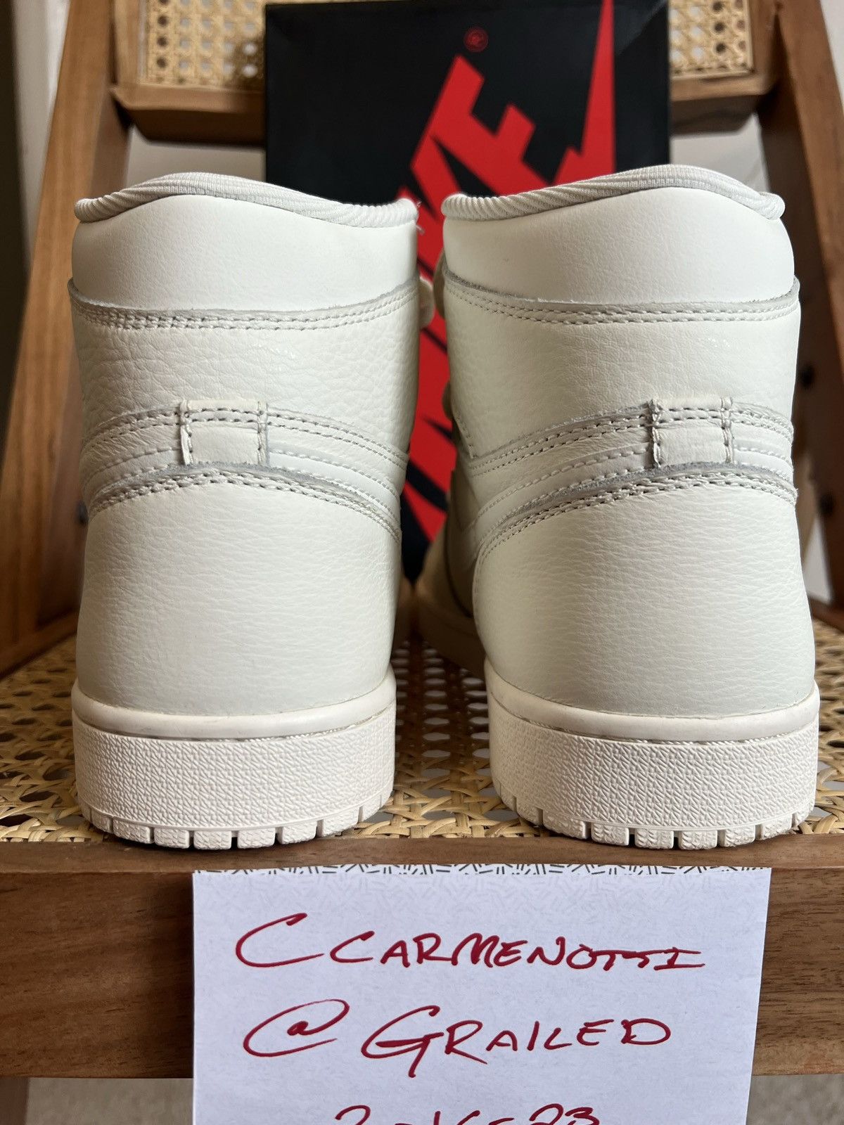 Jordan Brand × Nike Jordan 1 Retro High Og Sail Size US 8.5 / EU 41-42 - 16 Thumbnail