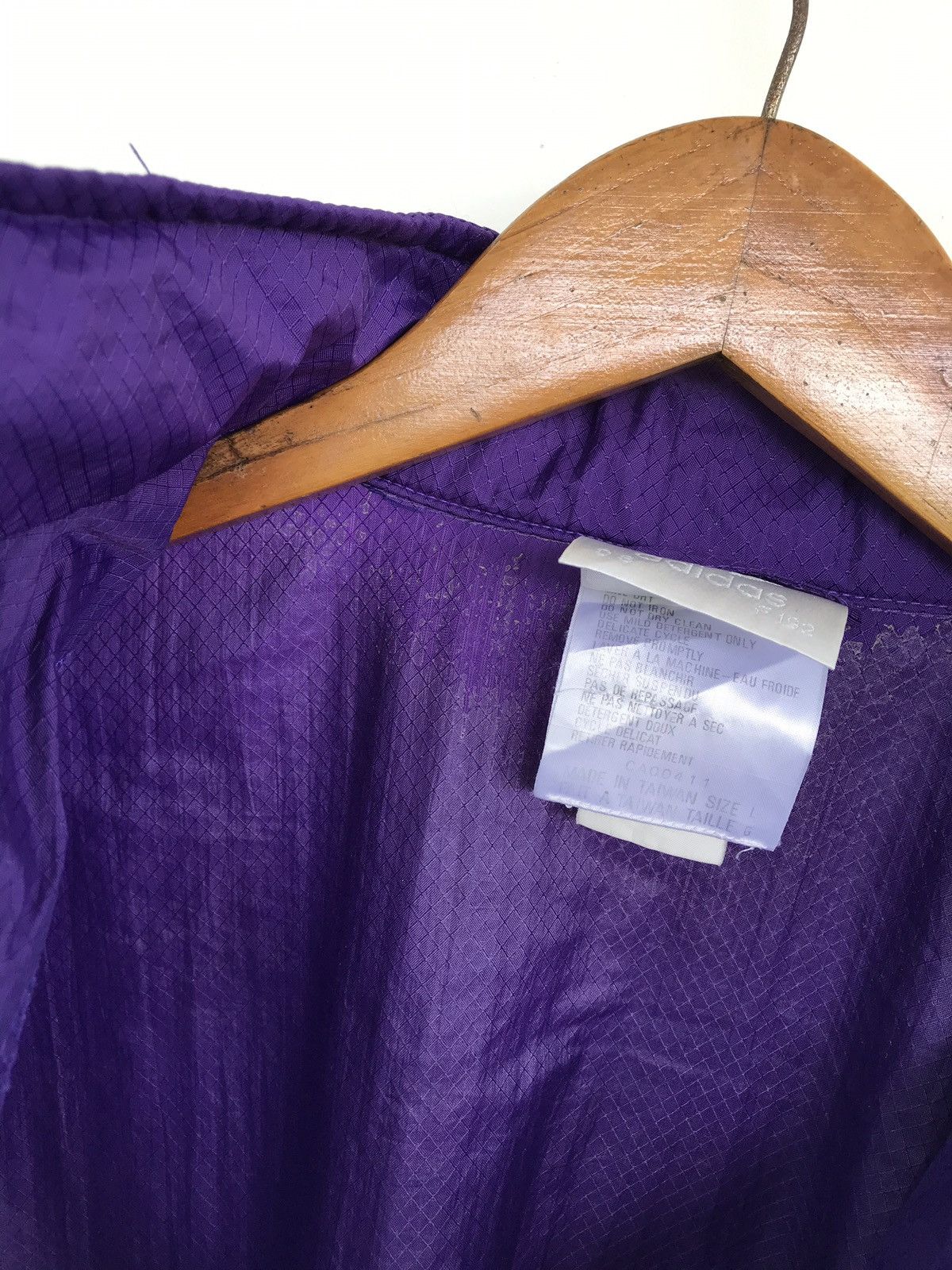 Adidas Vintage Adidas Big Logo Colourblock Windbreaker Streetwear Size US L / EU 52-54 / 3 - 5 Thumbnail