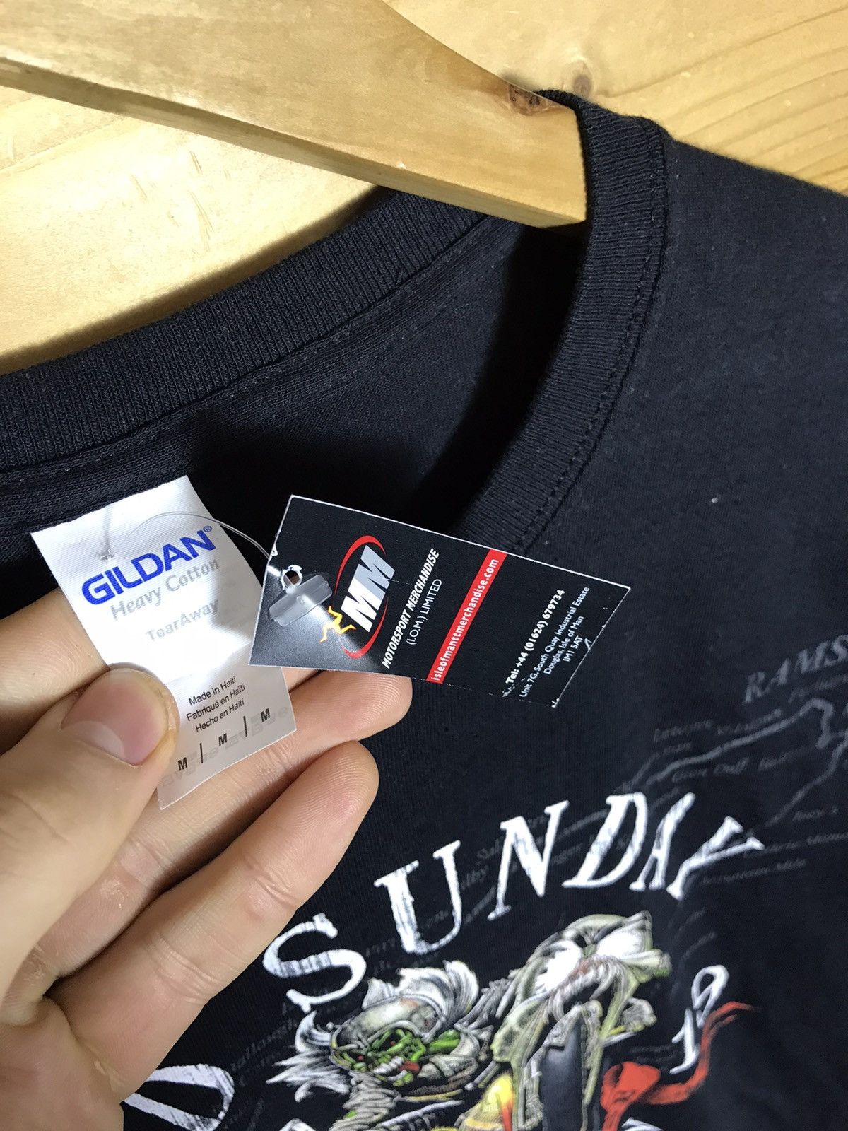 Gildan Mad Sunday t-shirt Size US M / EU 48-50 / 2 - 5 Thumbnail