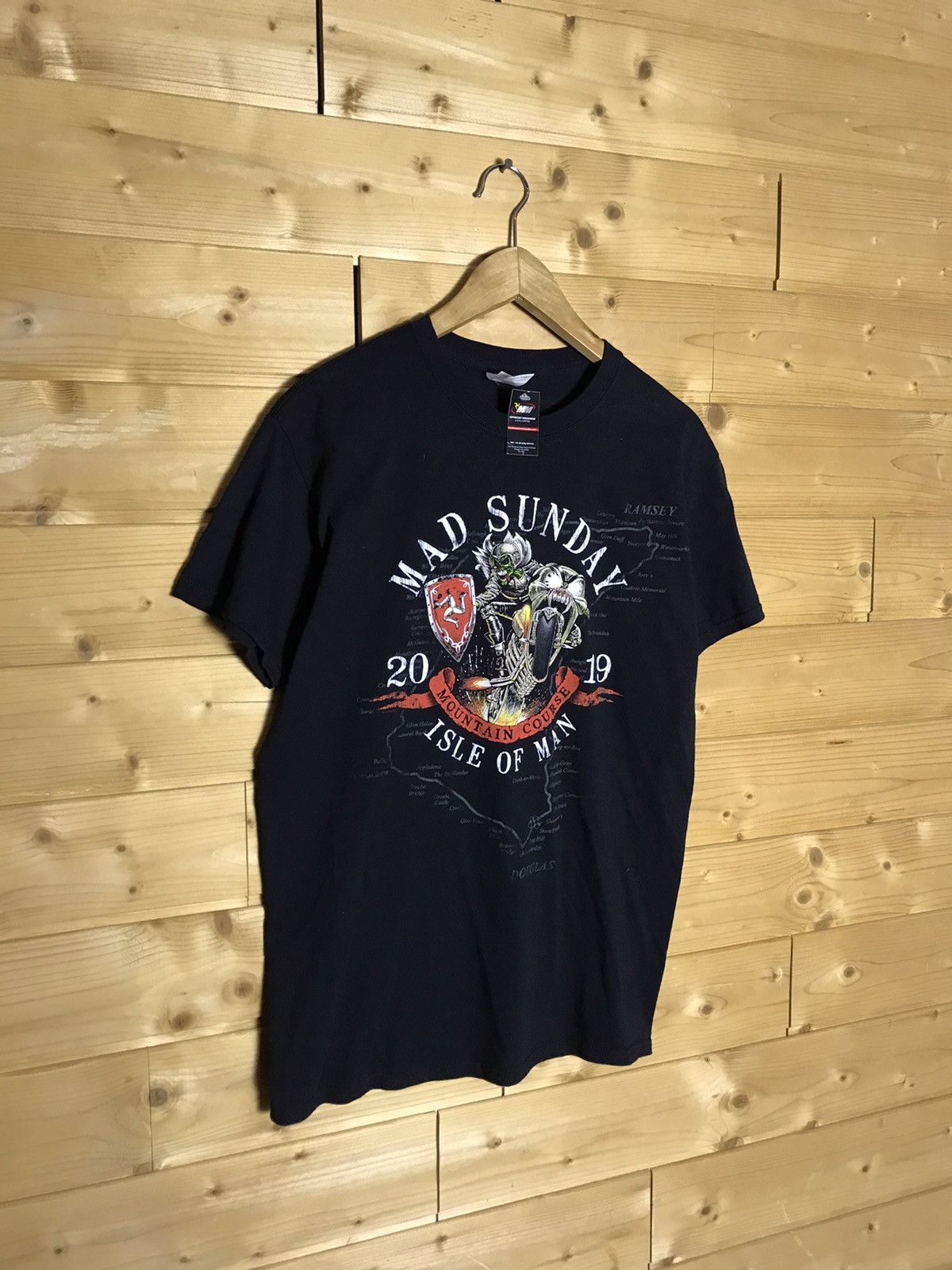Gildan Mad Sunday t-shirt Size US M / EU 48-50 / 2 - 1 Thumbnail