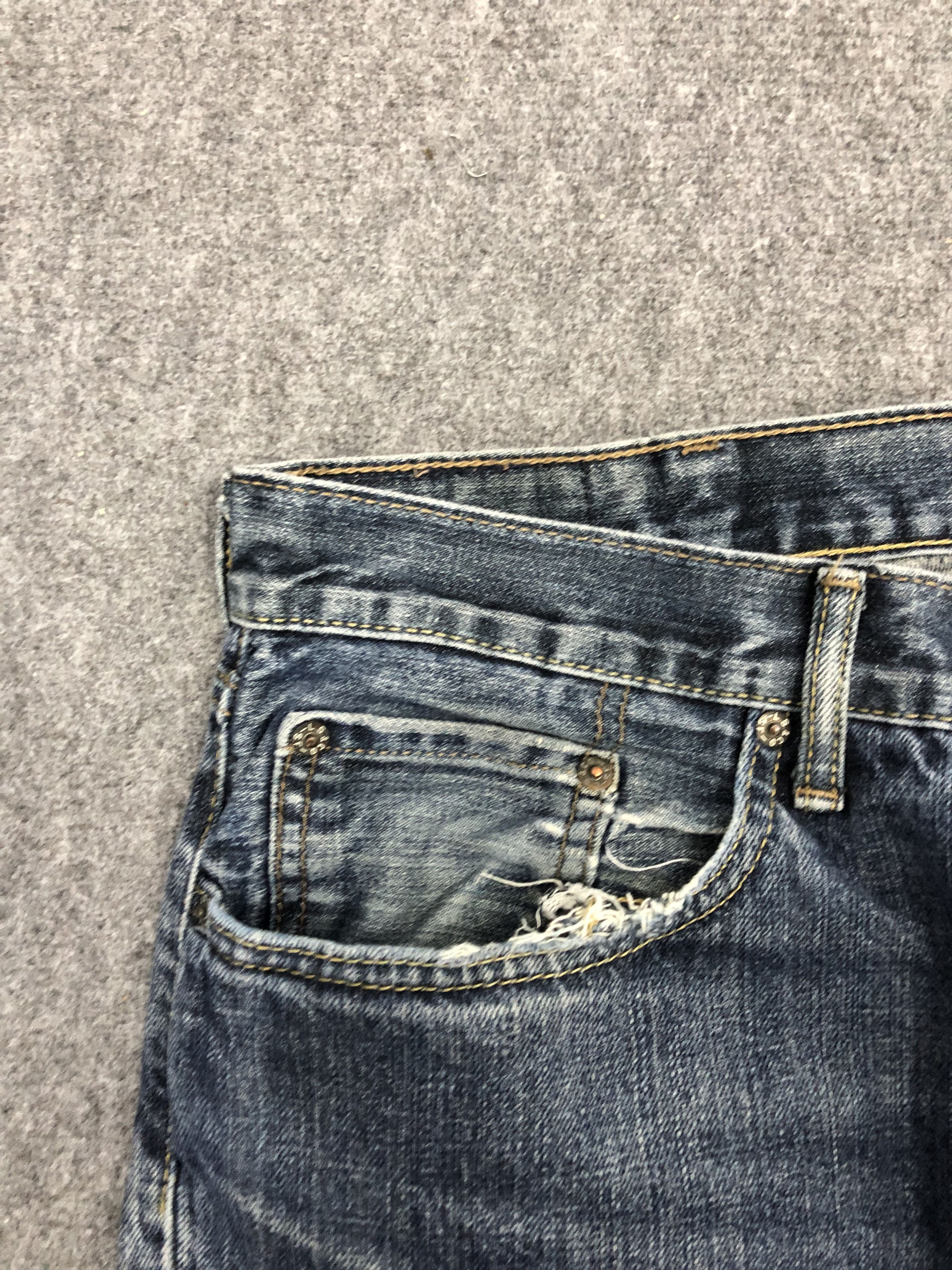 Levi's Vintage Levis 559 Faded Blue Jeans DP1198 Size US 39 - 9 Thumbnail