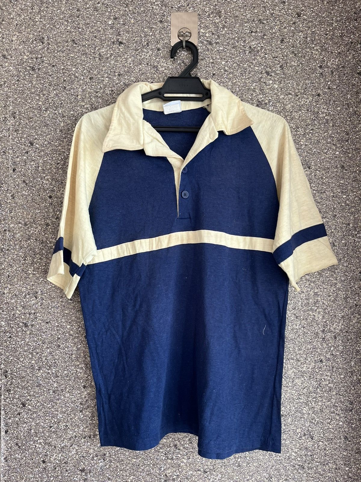 image of Vintage Tshirt Ft62 in Navy, Men's (Size Medium)