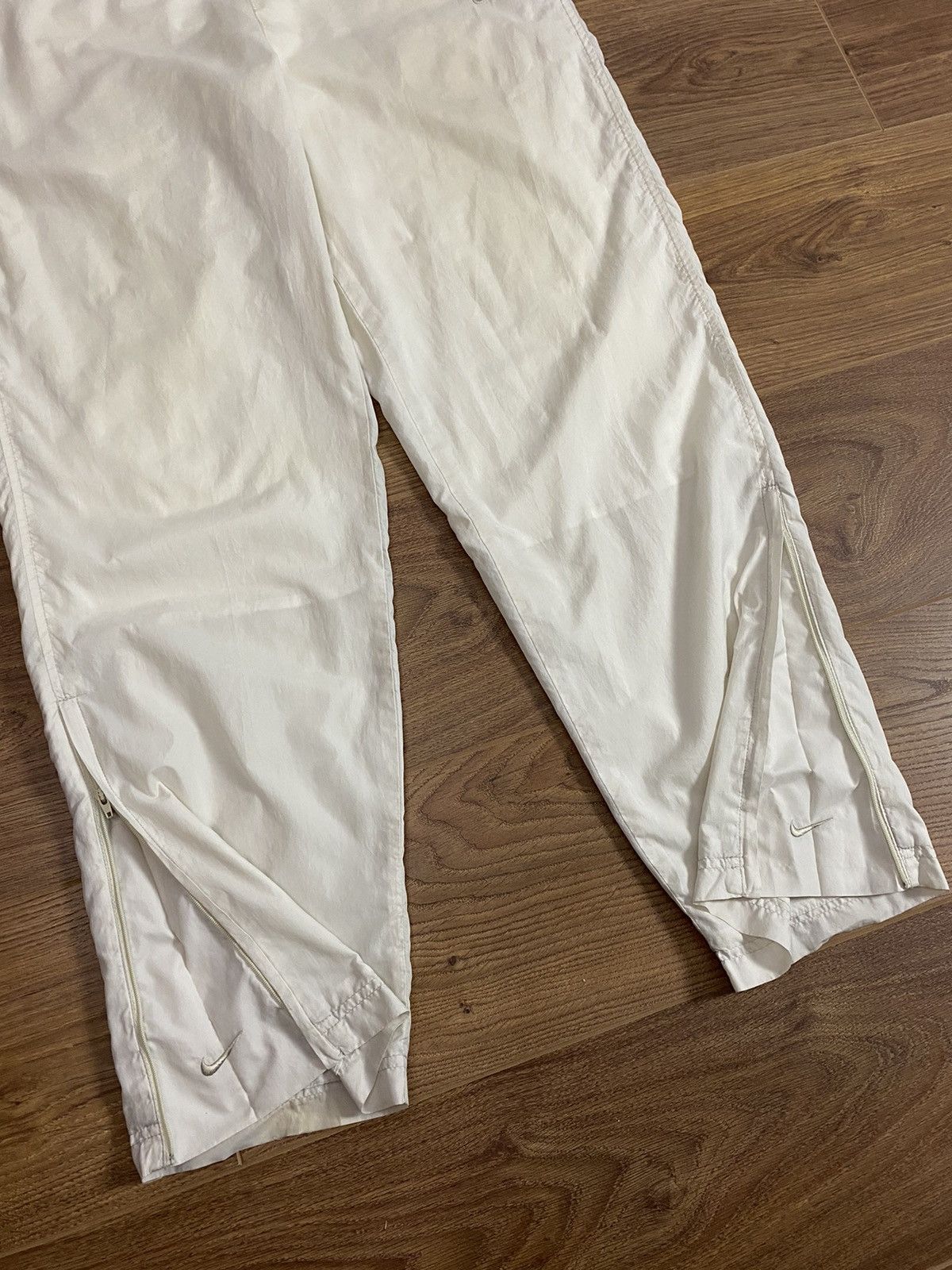 Nike × Vintage Nike Vintage Triple Swoosh Logo Drill Nylon Pants Size US 32 / EU 48 - 2 Thumbnail
