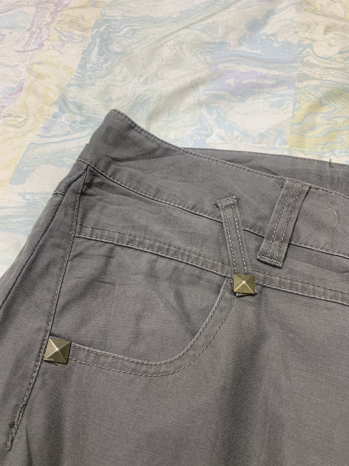 Japanese Brand Japanese brand woman flare studdes/spark cargo pants Size 30" / US 8 / IT 44 - 12 Thumbnail