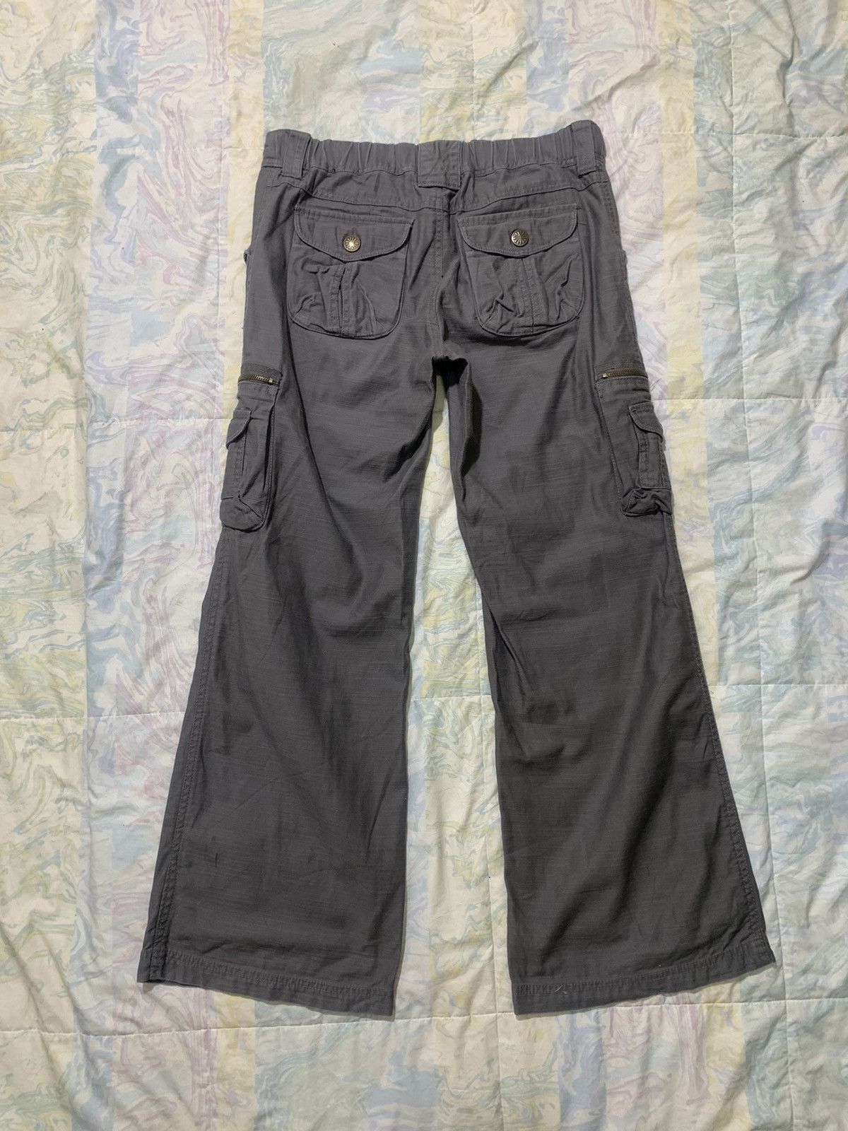Japanese Brand Japanese brand avant garde woman flare tactical cargo pants Size 32" / US 10 / IT 46 - 17 Thumbnail
