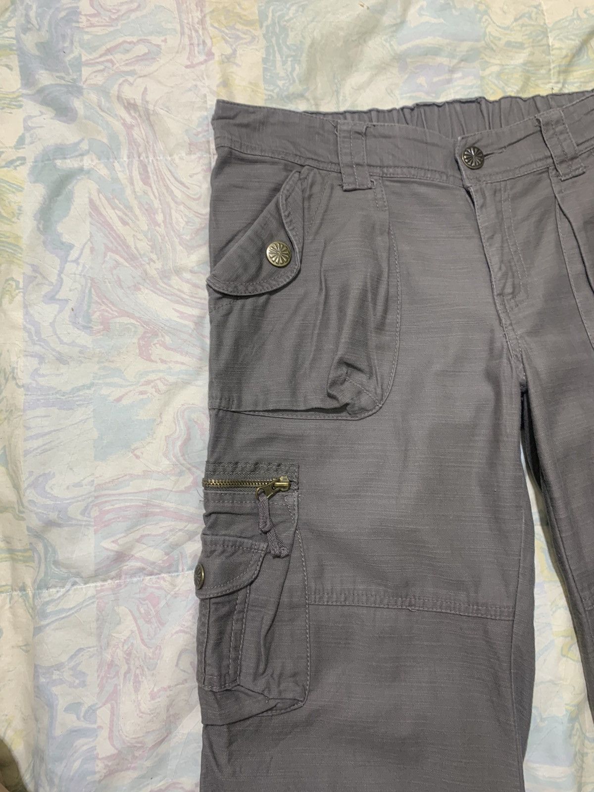 Japanese Brand Japanese brand avant garde woman flare tactical cargo pants Size 32" / US 10 / IT 46 - 8 Thumbnail