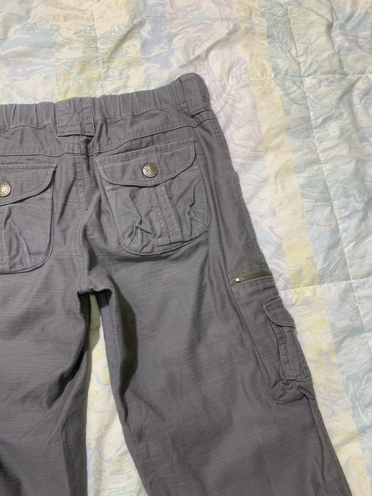 Japanese Brand Japanese brand avant garde woman flare tactical cargo pants Size 32" / US 10 / IT 46 - 19 Thumbnail