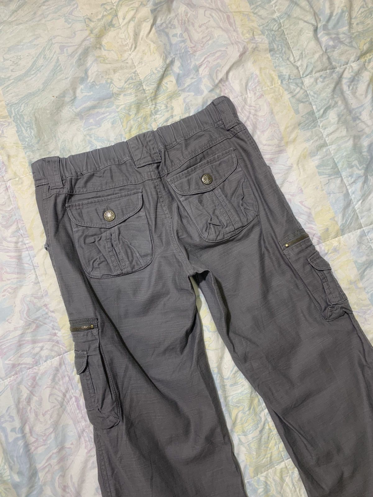 Japanese Brand Japanese brand avant garde woman flare tactical cargo pants Size 32" / US 10 / IT 46 - 18 Thumbnail