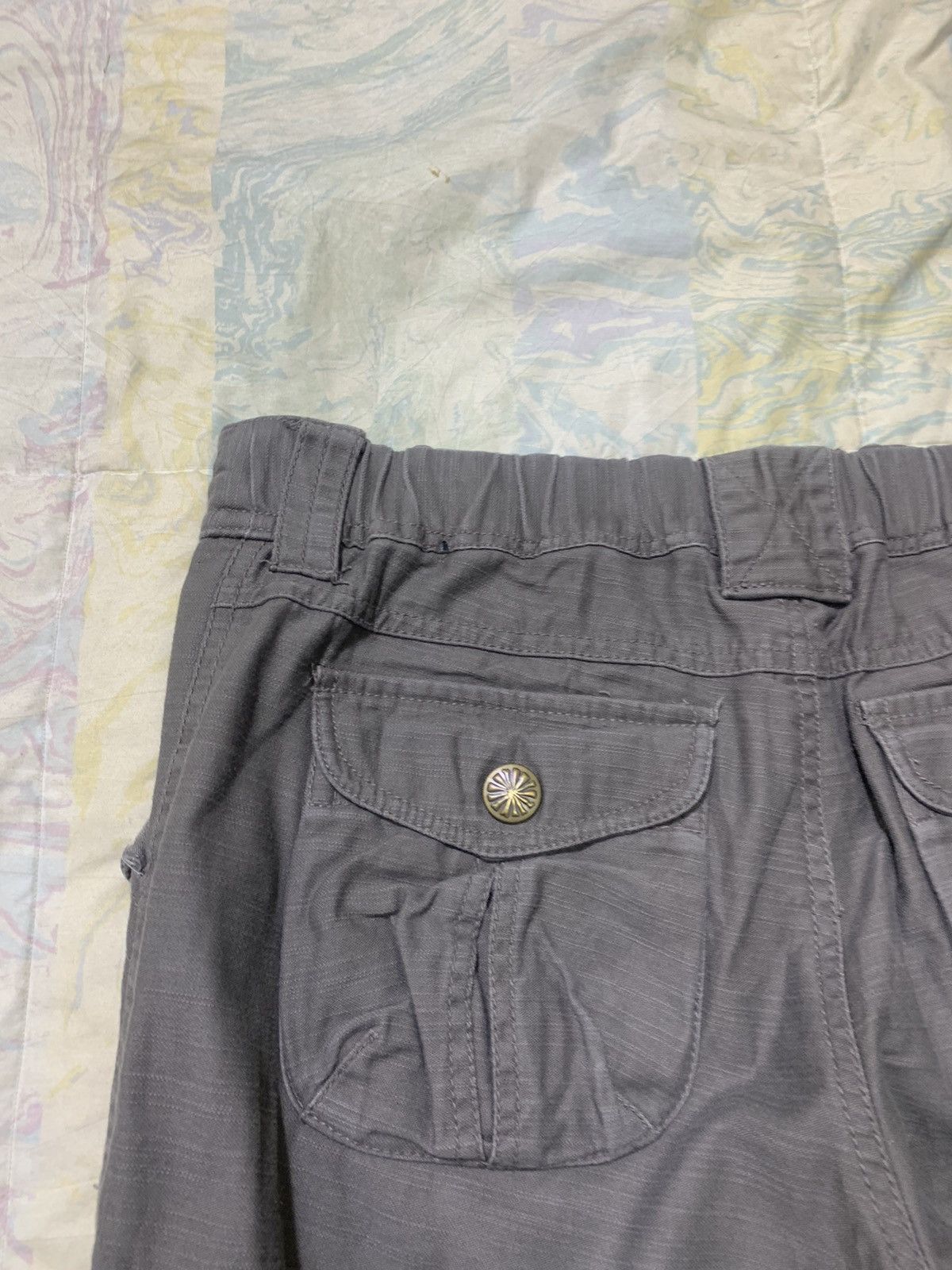 Japanese Brand Japanese brand avant garde woman flare tactical cargo pants Size 32" / US 10 / IT 46 - 21 Thumbnail