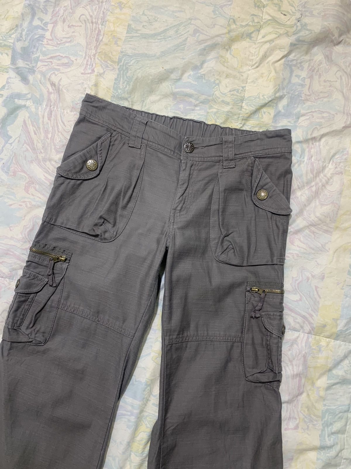 Japanese Brand Japanese brand avant garde woman flare tactical cargo pants Size 32" / US 10 / IT 46 - 3 Thumbnail