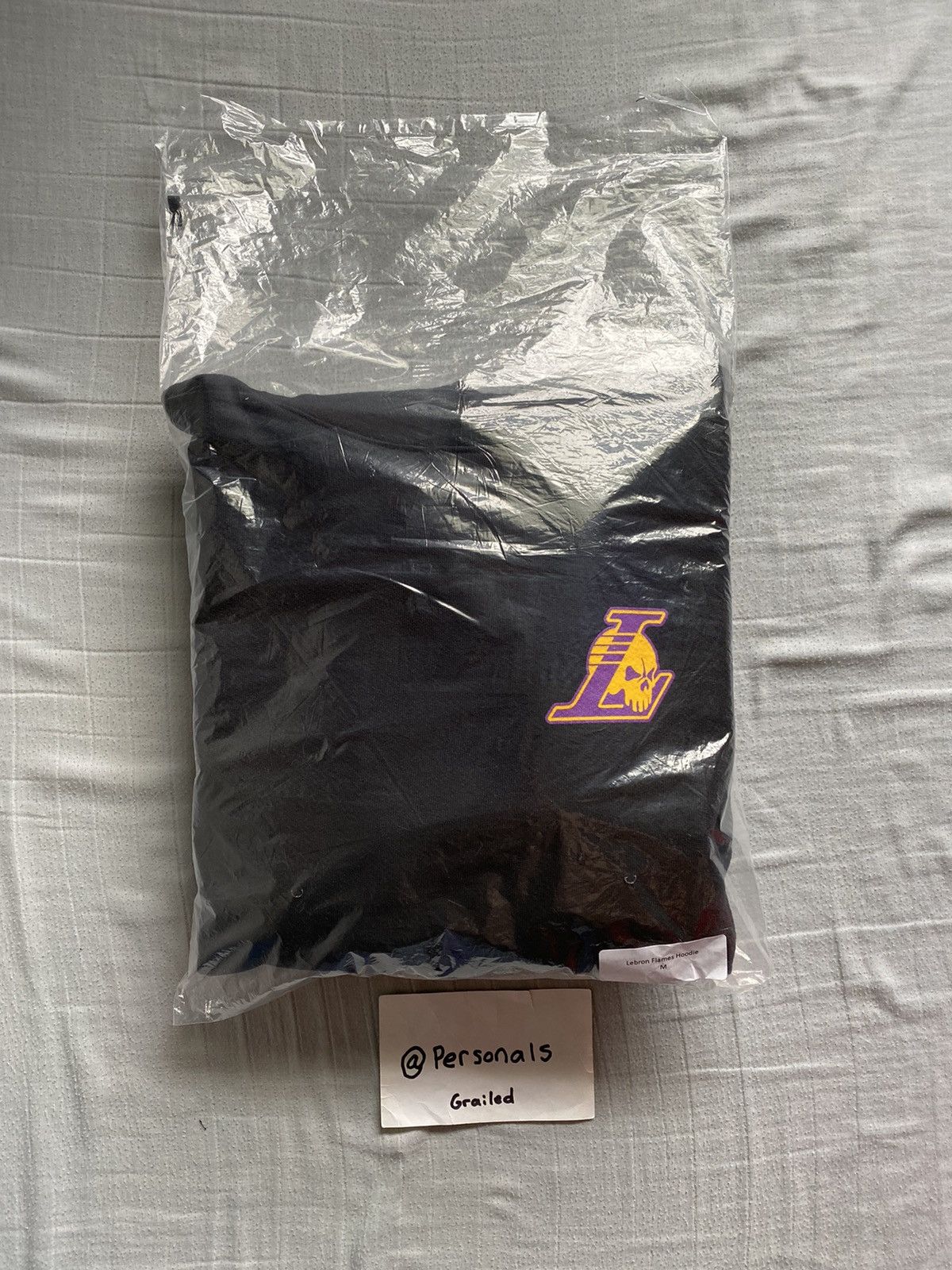 Warren Lotas NEW Warren Lotas Lebron James Flames Lakers Hoodie Black Size US M / EU 48-50 / 2 - 13 Thumbnail