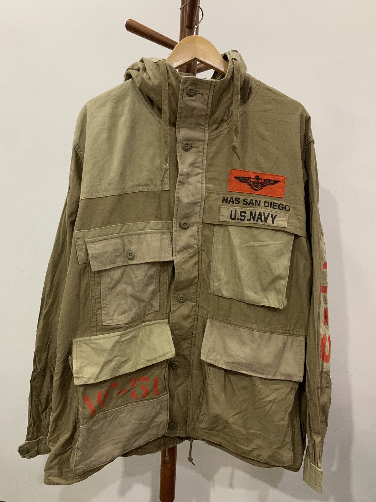 Avirex Avirex Overprint Jacket Army USN USS ESSEX CV-9 F9F PANTHER Size US XXL / EU 58 / 5 - 6 Thumbnail
