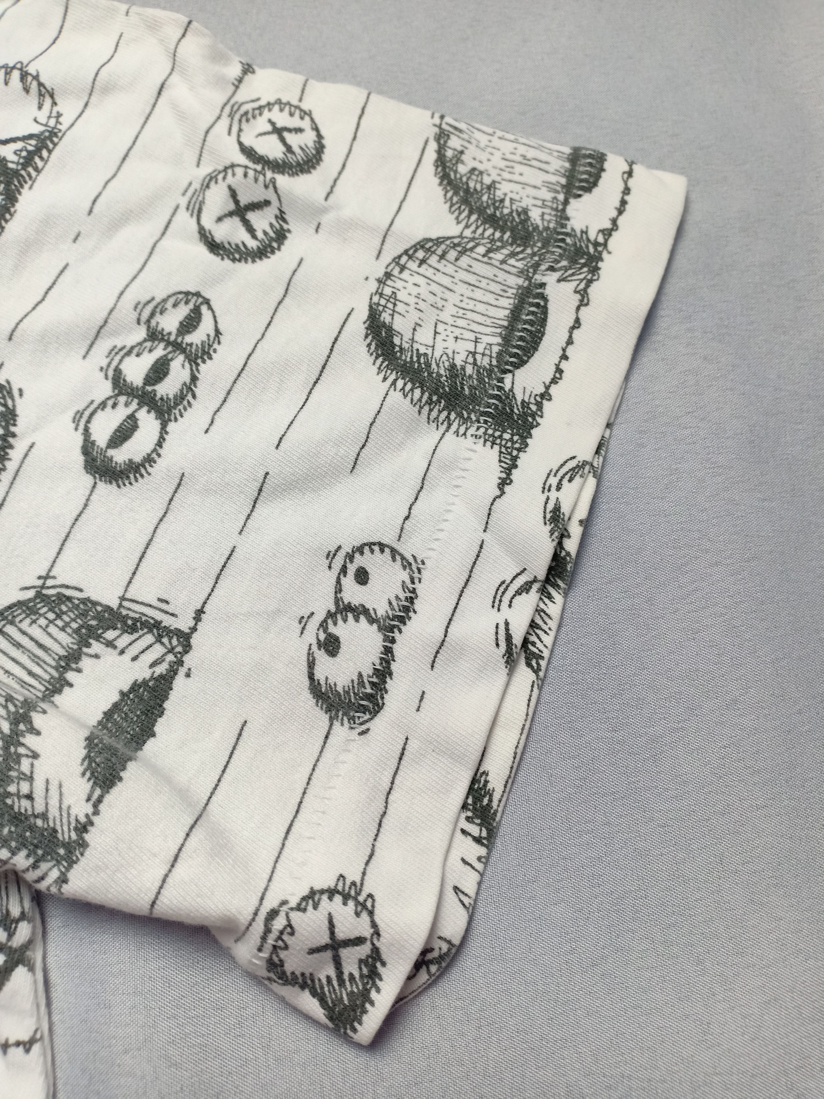 Japanese Brand Kaws All Over Printed Graphic Tee Bearbrick Size US M / EU 48-50 / 2 - 6 Thumbnail