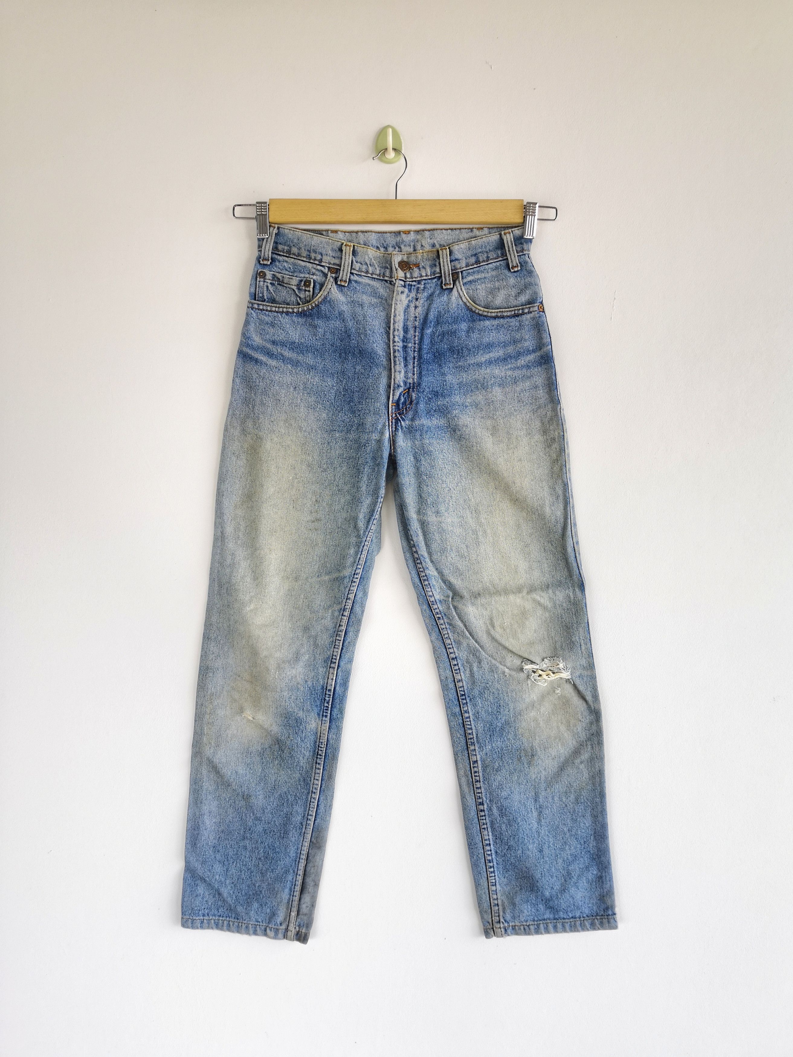 Levi's Vintage Levi's Light Wash Jeans Distressed Rusty Levis Denim Size 28" / US 6 / IT 42 - 1 Thumbnail