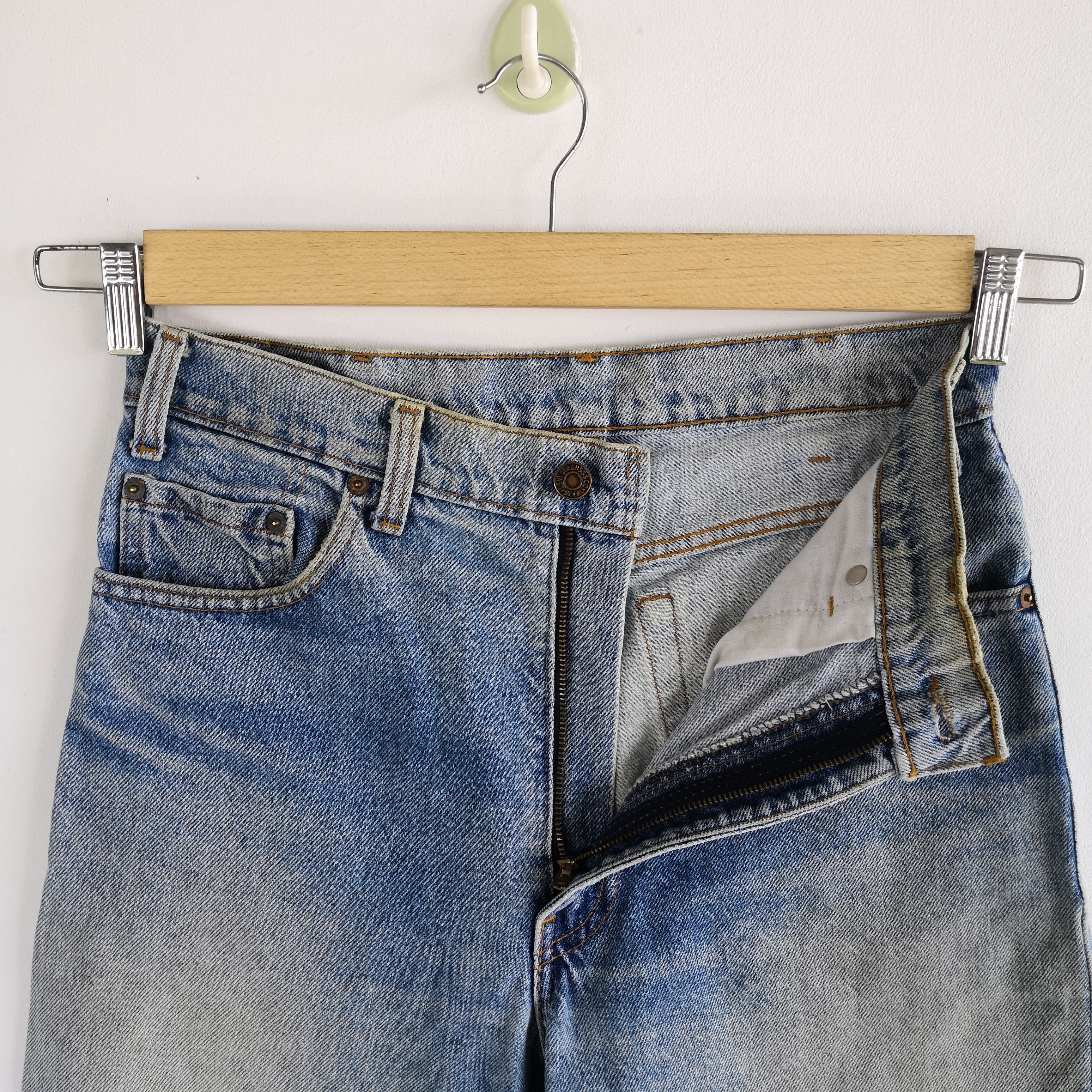Levi's Vintage Levi's Light Wash Jeans Distressed Rusty Levis Denim Size 28" / US 6 / IT 42 - 8 Thumbnail