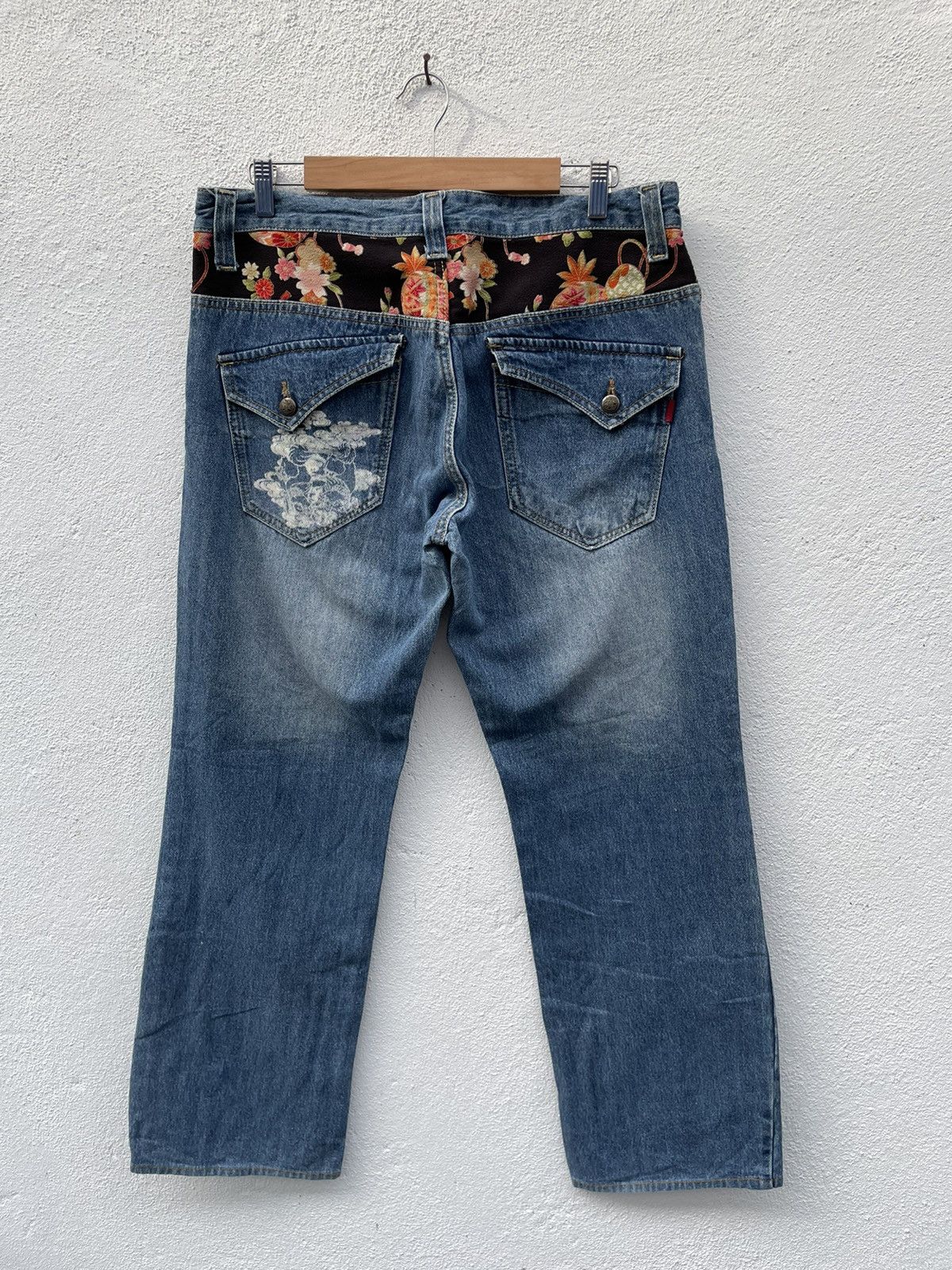 Japanese Brand DOMINATE Japanese Brand Distressed Denim Patchwork Jeans Size US 35 - 7 Thumbnail