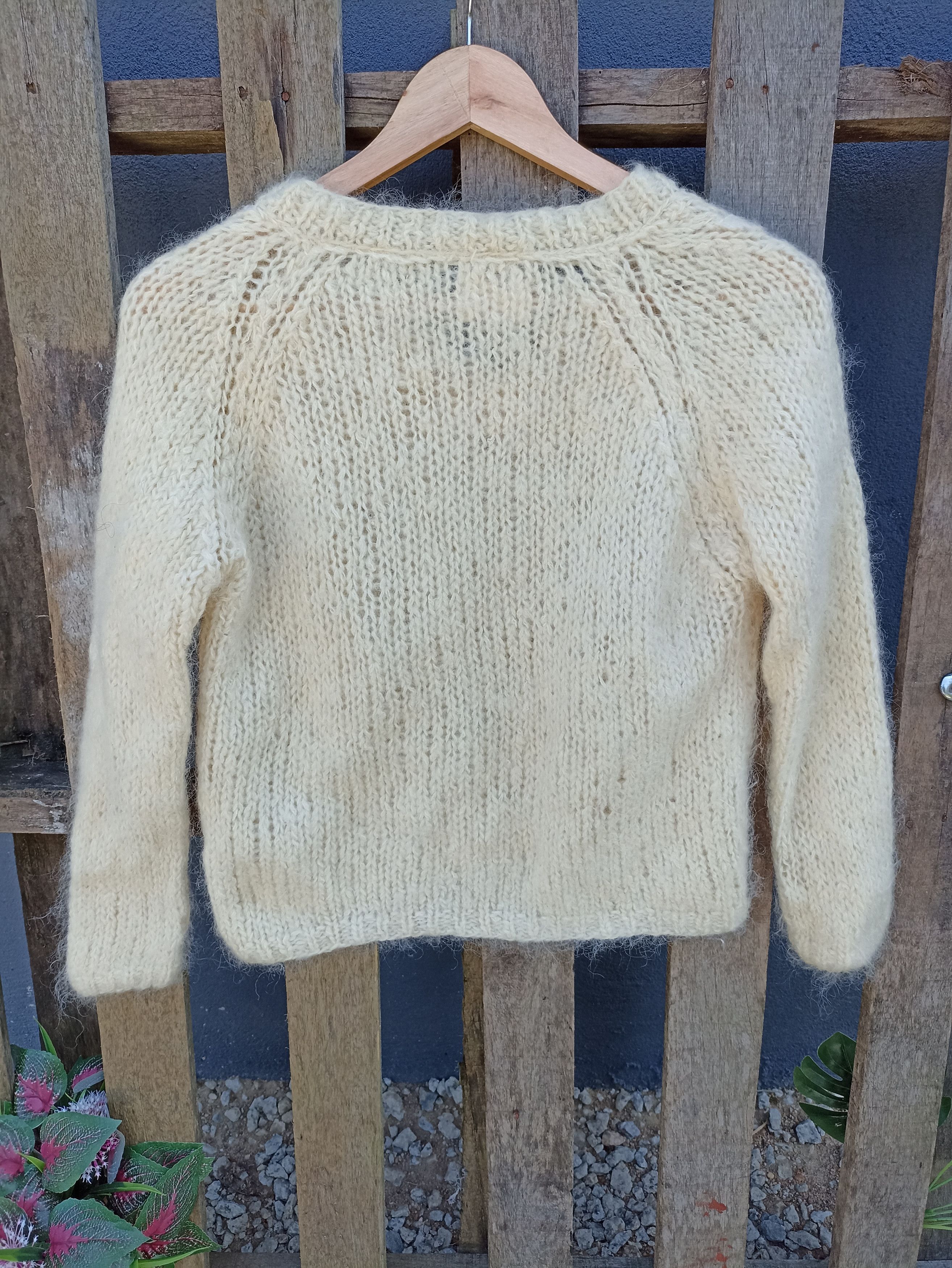 Homespun Knitwear × Other × Vintage Vintage Designer Carol Made in Italy Mohair Cropped Sweater Size L / US 10 / IT 46 - 5 Thumbnail