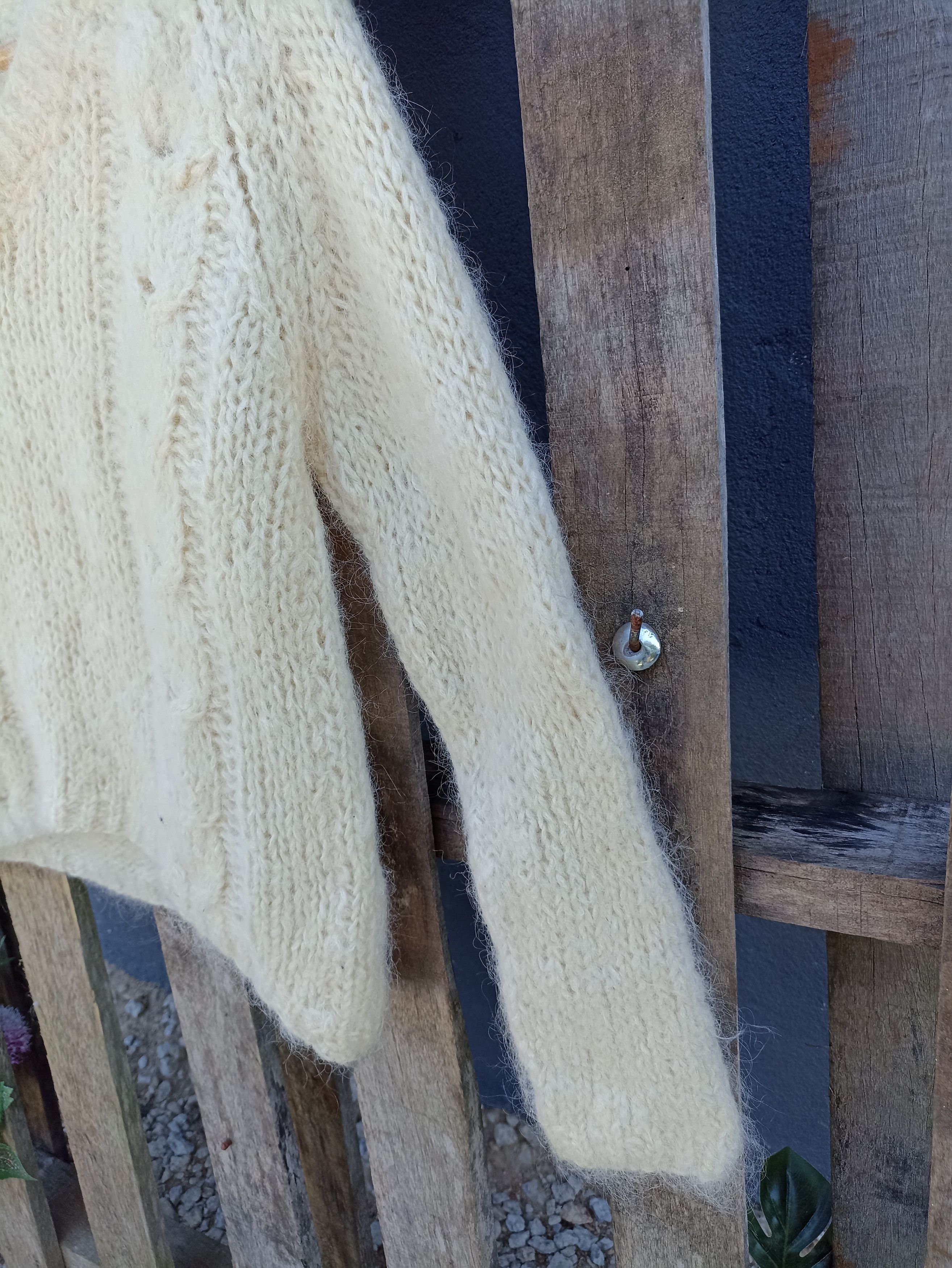 Homespun Knitwear × Other × Vintage Vintage Designer Carol Made in Italy Mohair Cropped Sweater Size L / US 10 / IT 46 - 2 Thumbnail