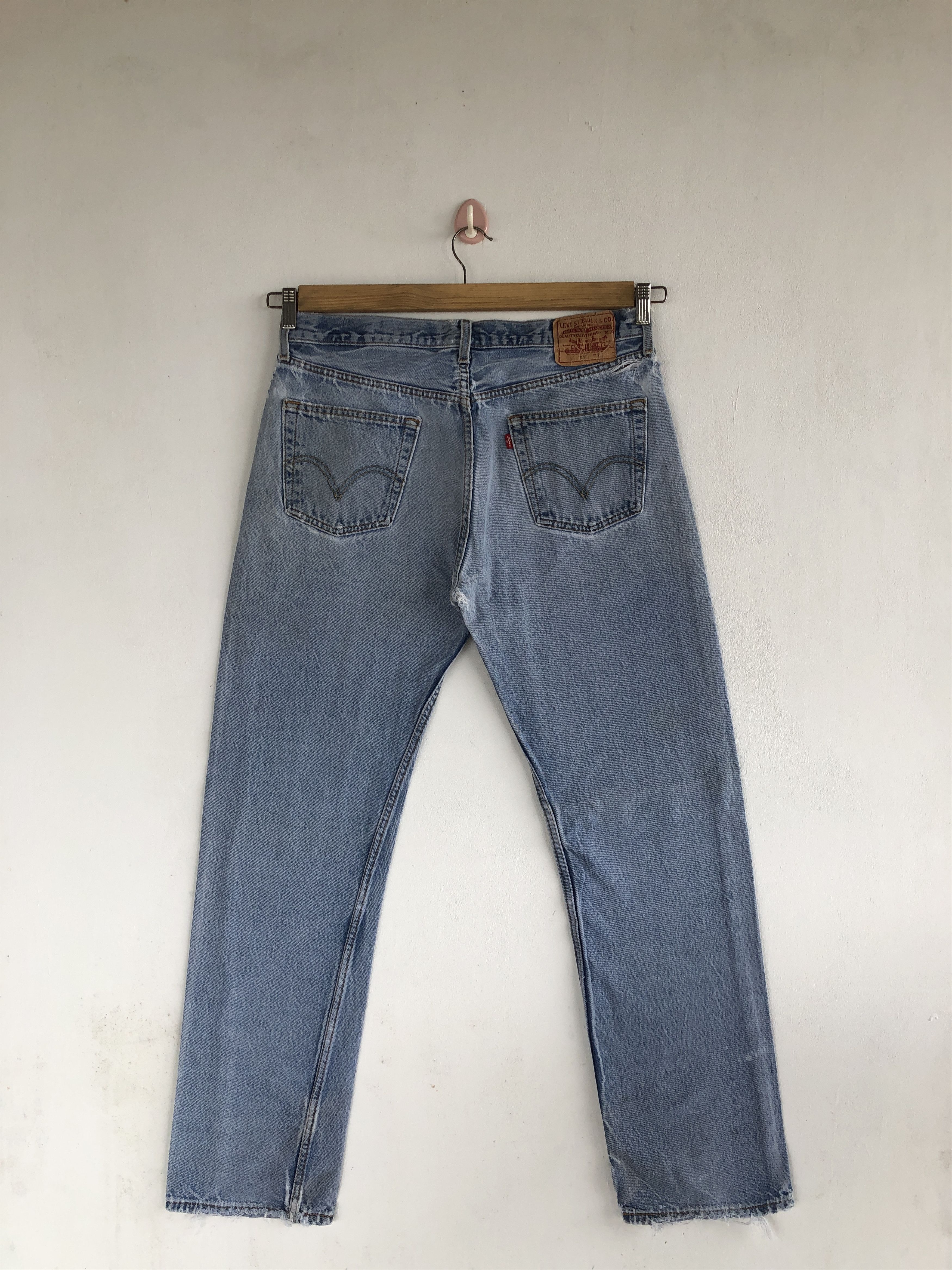 Levi's Vintage Levis 501 Distressed Jeans Levi's Light Wash Denim Size US 32 / EU 48 - 2 Thumbnail