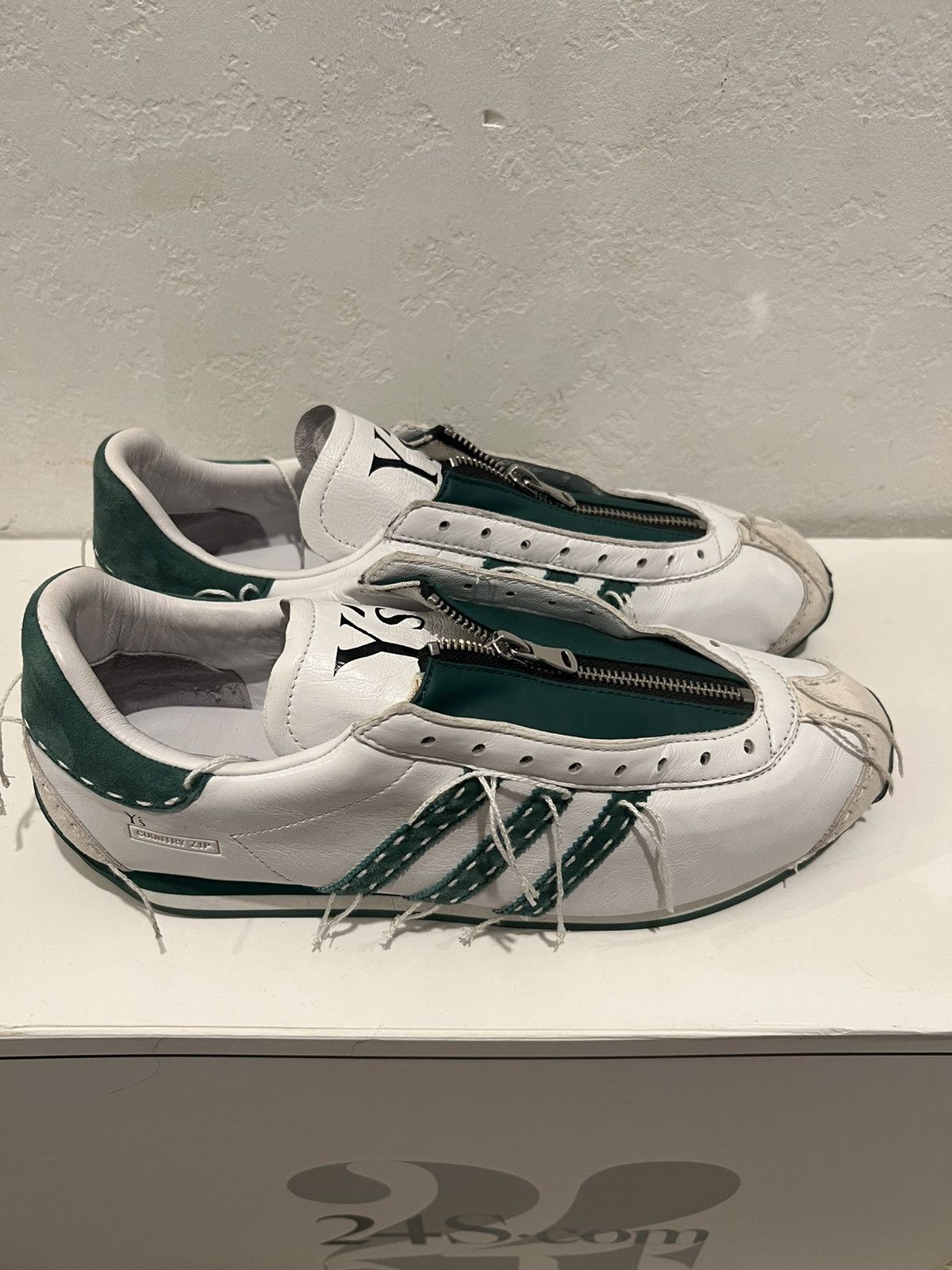 Y-3 Y3 / y