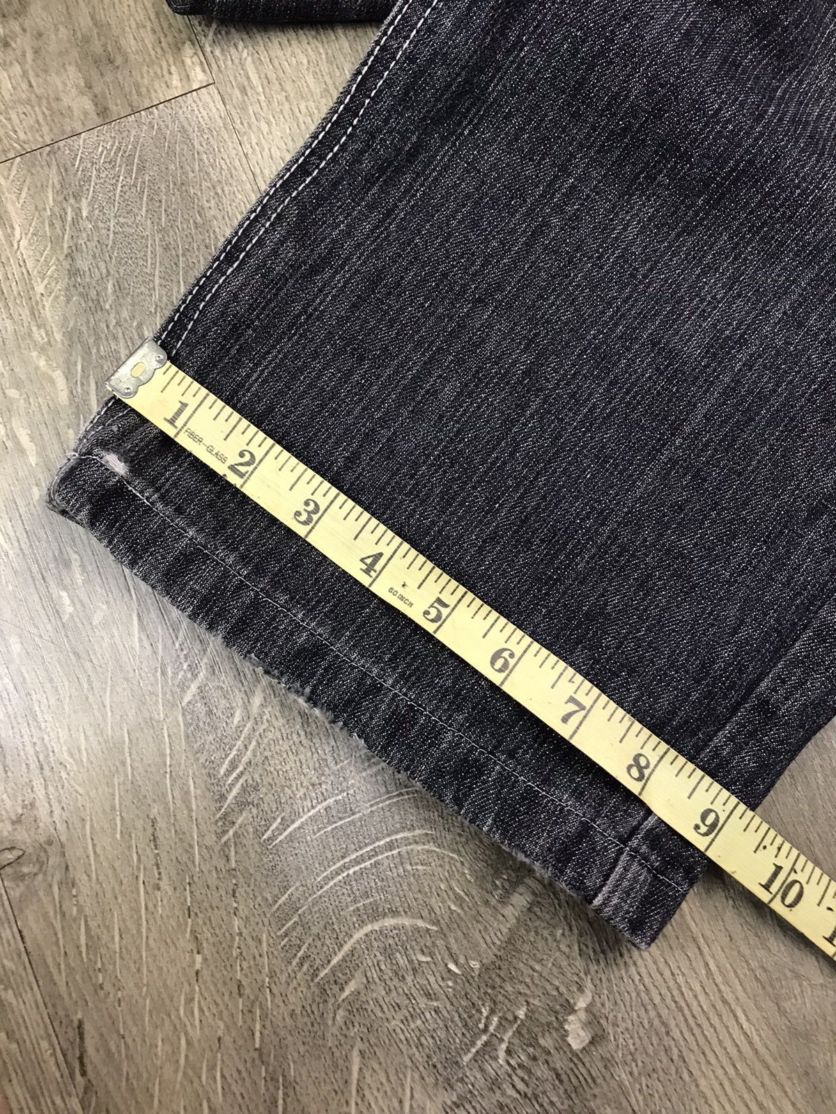 Japanese Brand DISTRESSED NEVARAN JEANS WITH EMBROIDERY DESIGN Size US 32 / EU 48 - 23 Thumbnail