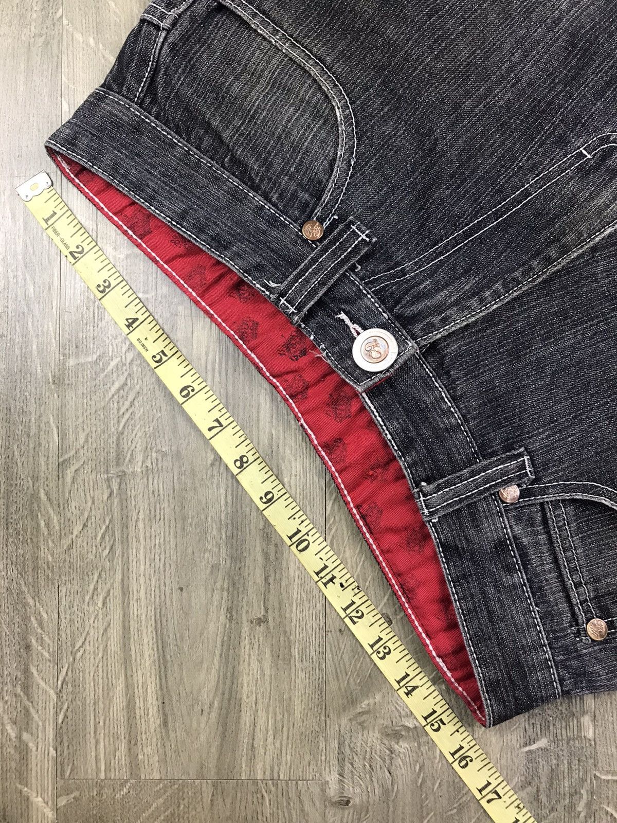 Japanese Brand DISTRESSED NEVARAN JEANS WITH EMBROIDERY DESIGN Size US 32 / EU 48 - 18 Thumbnail
