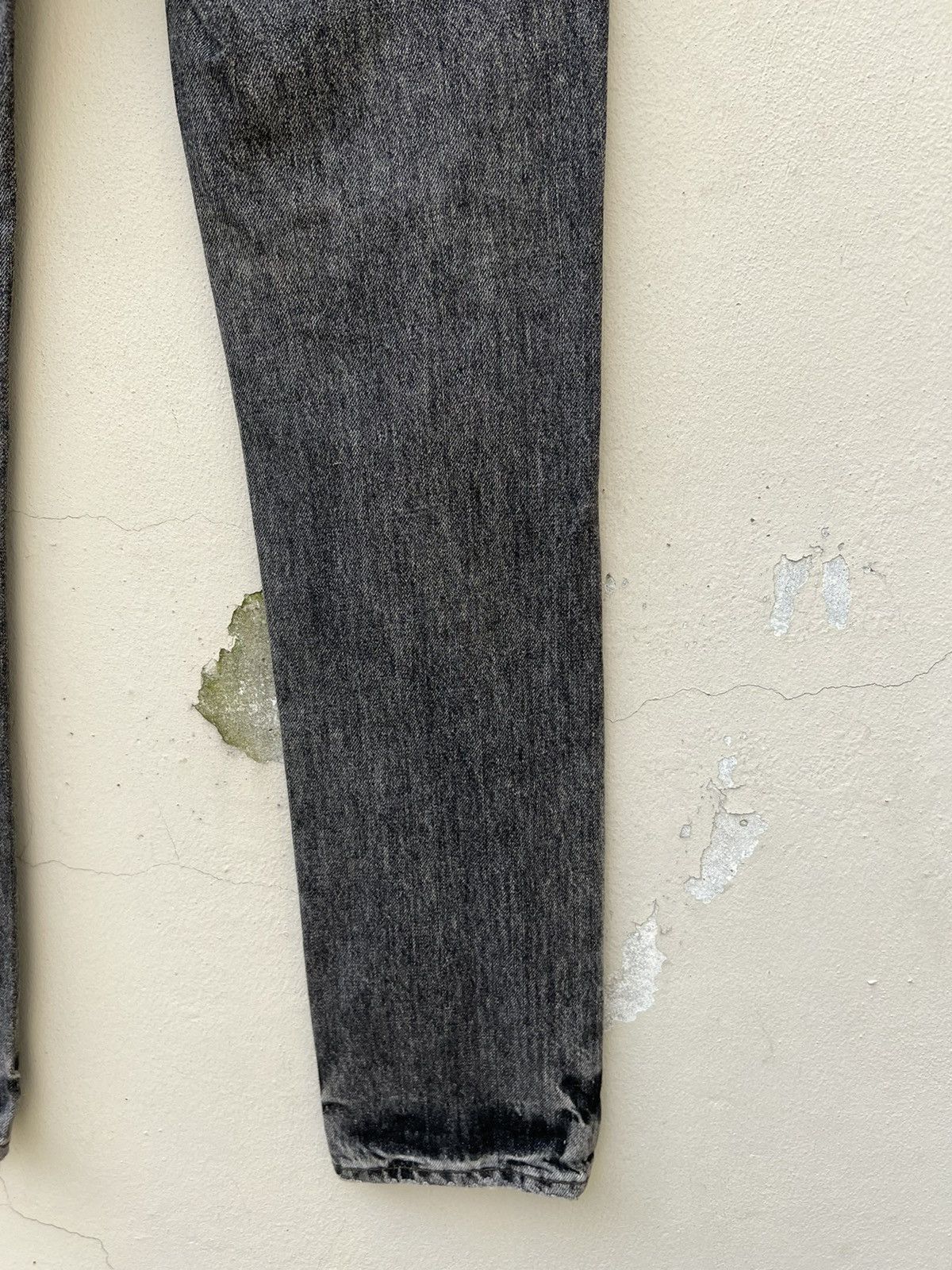 Lounge Lizard Vintage Lounge Lizard Distress Fade Black Denim Skinny Jeans Size US 29 - 19 Thumbnail