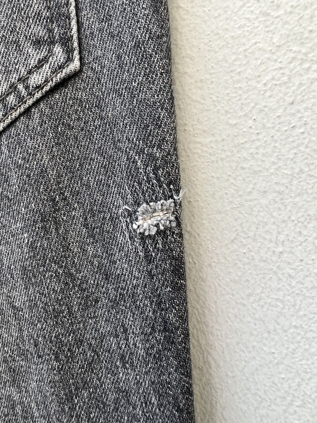 Lounge Lizard Vintage Lounge Lizard Distress Fade Black Denim Skinny Jeans Size US 29 - 18 Thumbnail