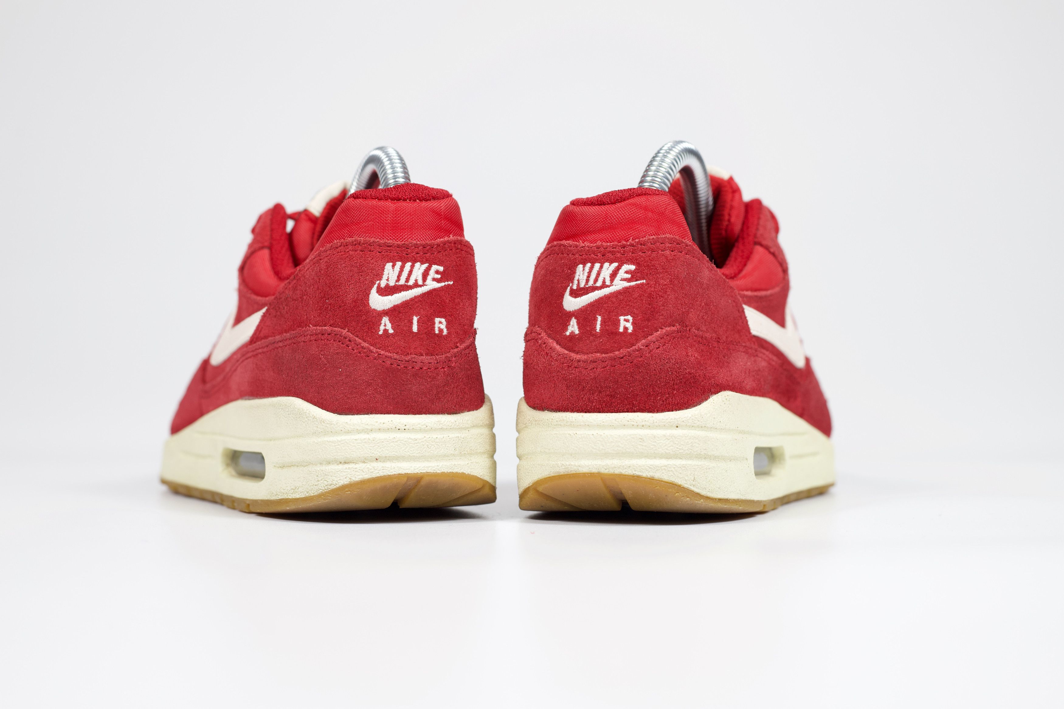 Nike 2014 Nike Air Max 1 Gum Red Size US 6.5 / EU 39-40 - 4 Thumbnail