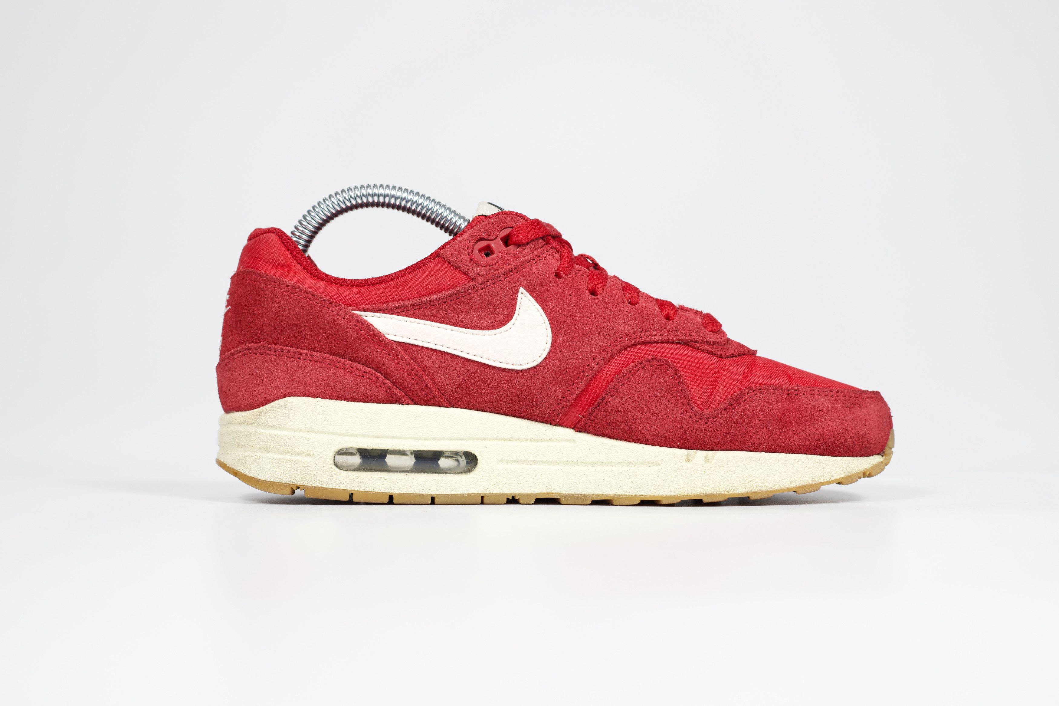 Nike 2014 Nike Air Max 1 Gum Red Size US 6.5 / EU 39-40 - 2 Thumbnail